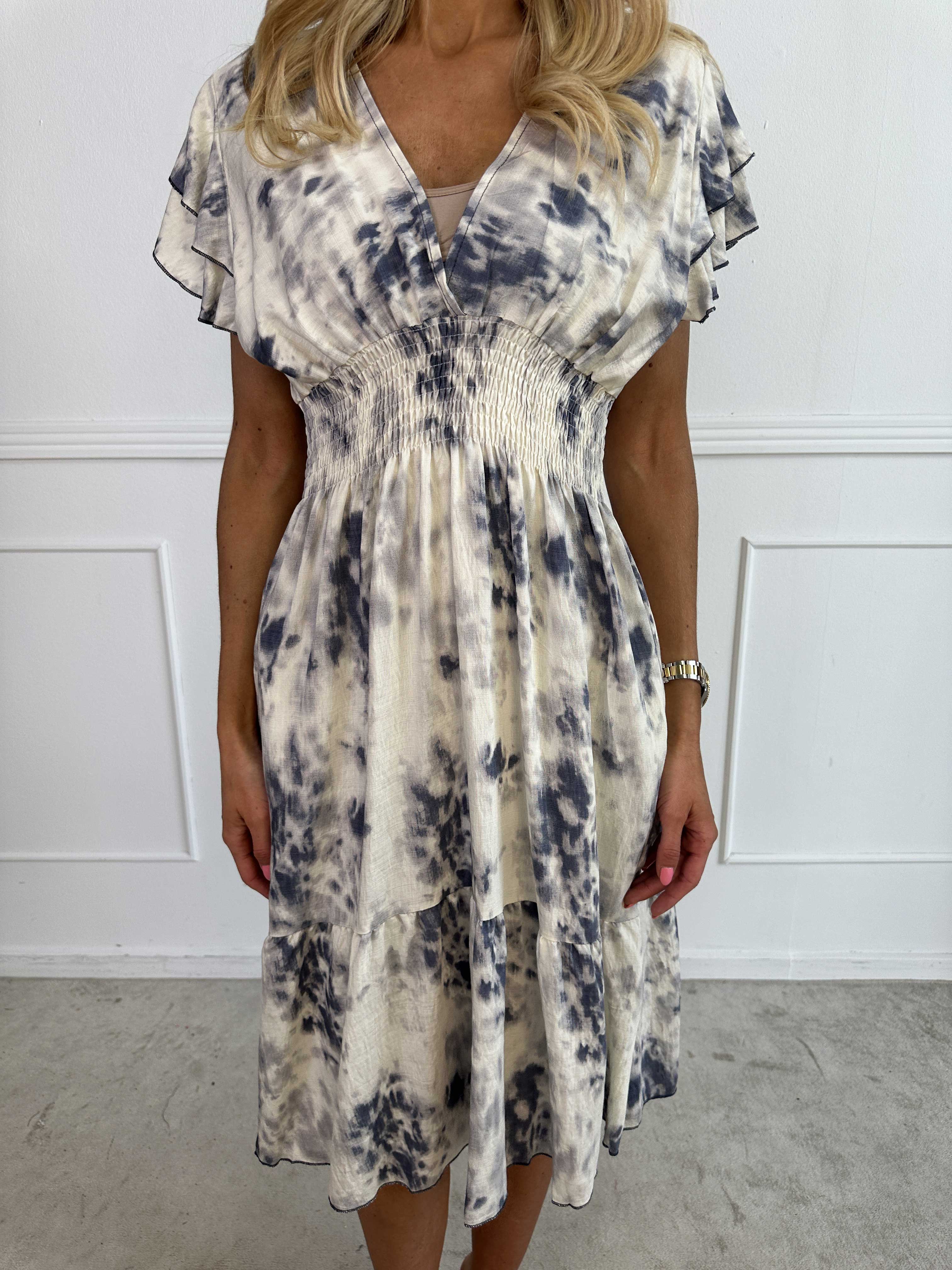 Palina Batik Short - Mönstrad klänning i viskos med resår