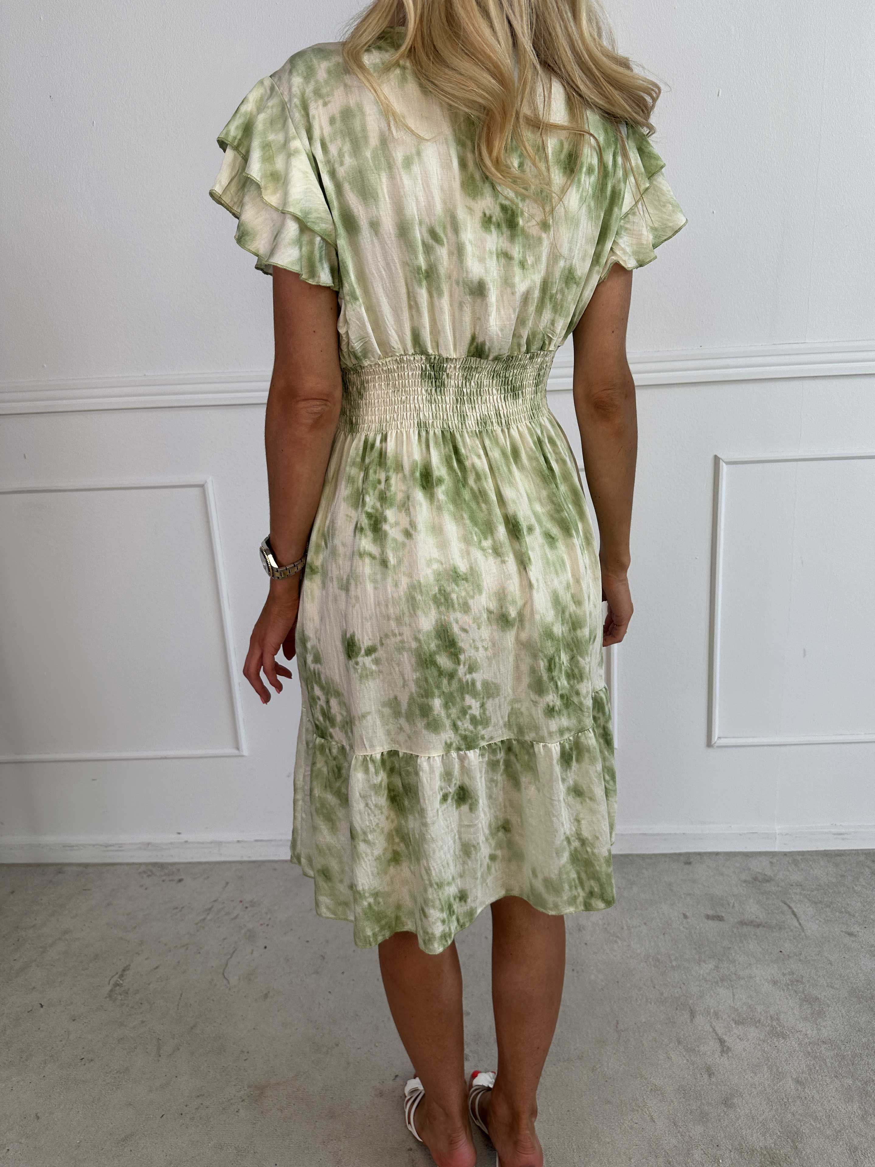 Palina Batik Short - Mönstrad klänning i viskos med resår