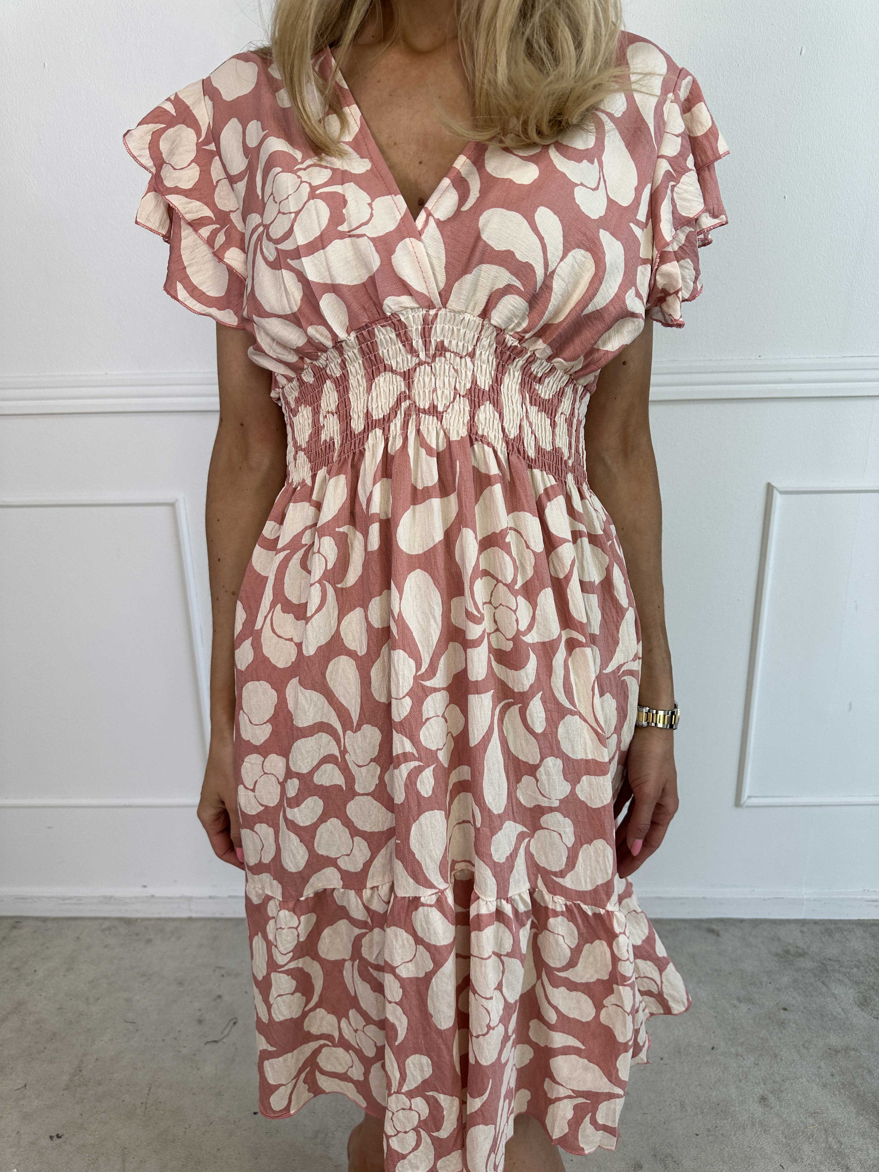 Palina Flower Short - Blommig klänning i viskos med resår