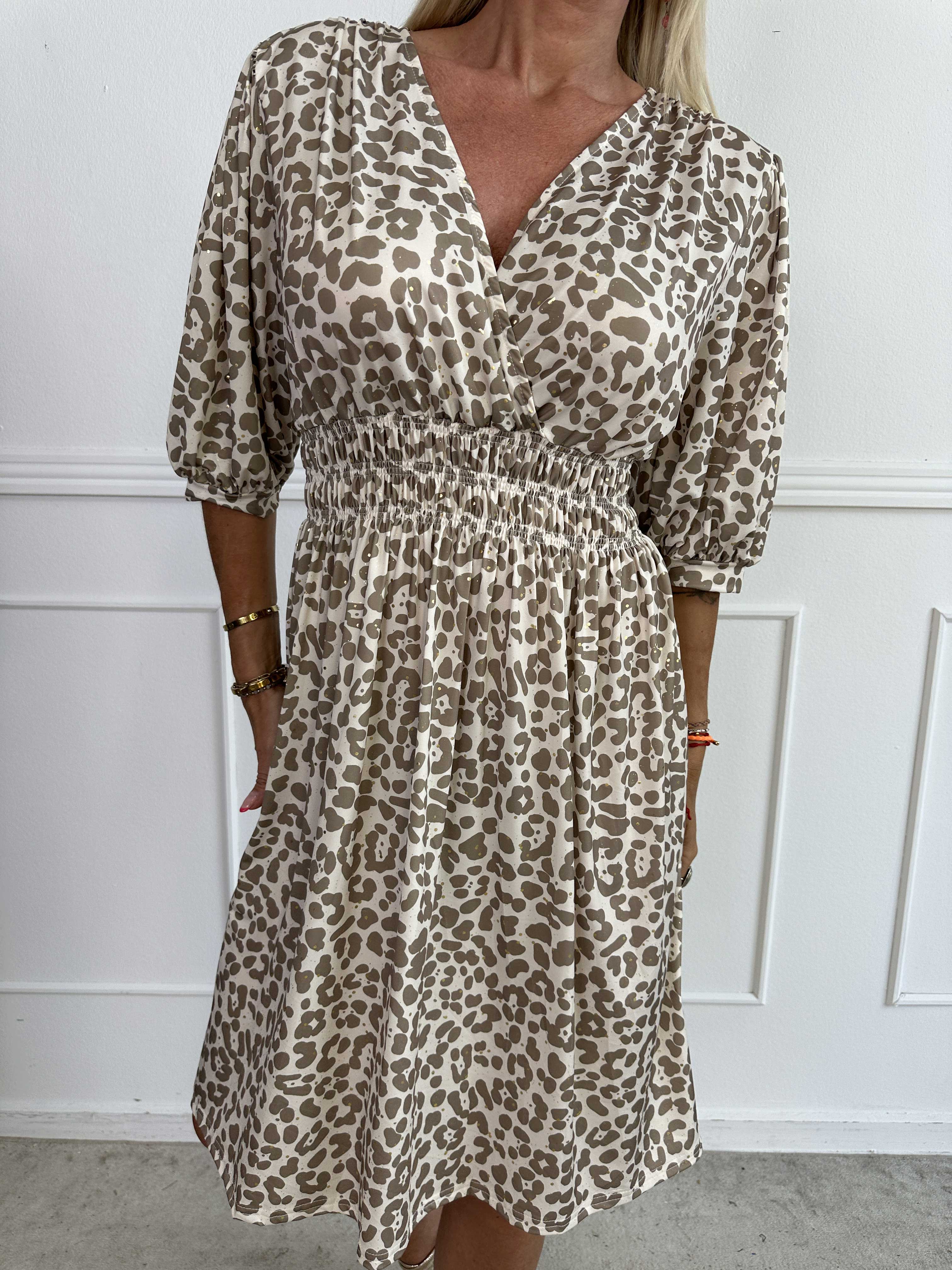 Pamina Leo Short - Kort elastisk kjole i leopardprint