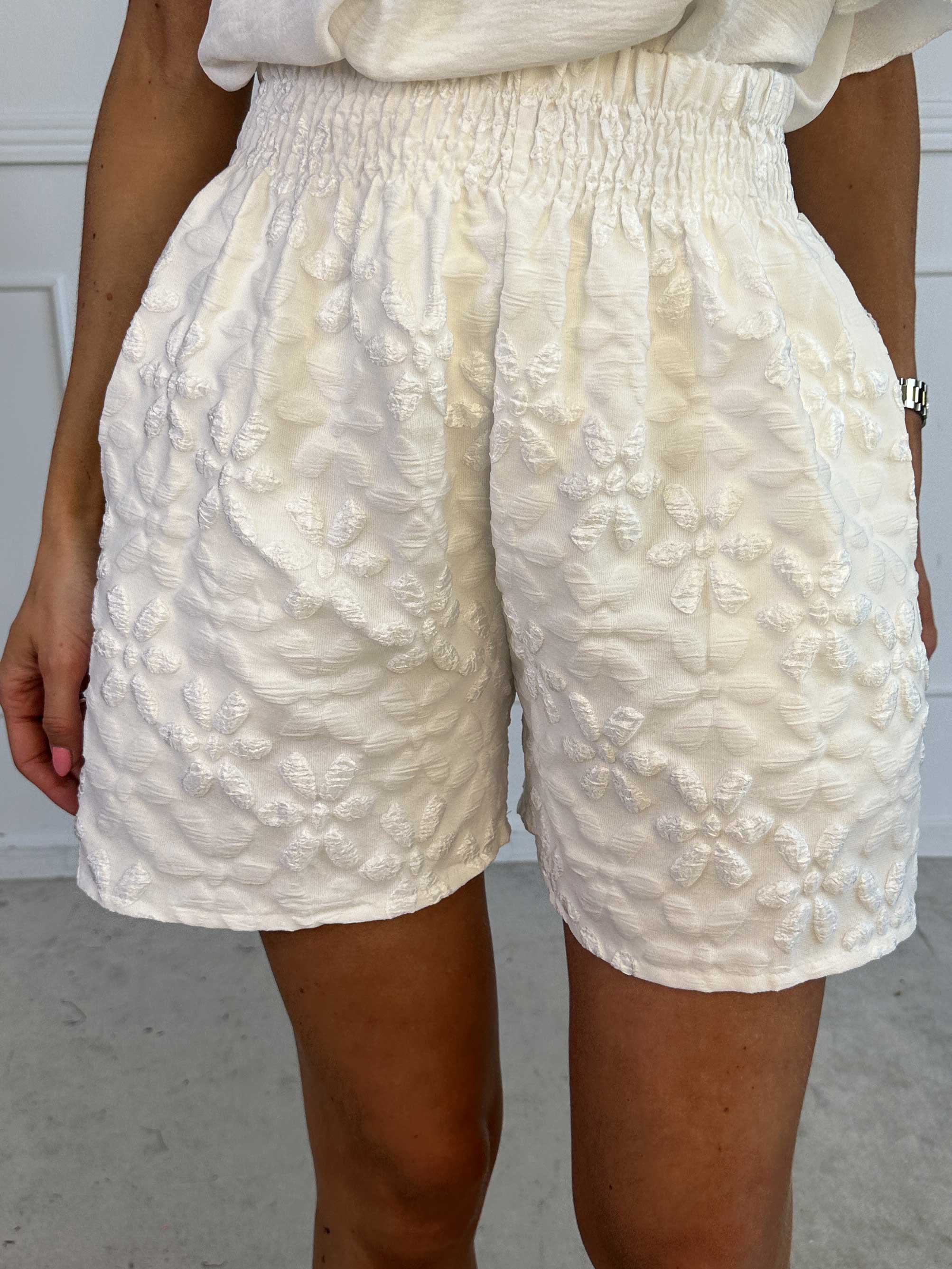 Pams Bloom Shorts - Söta shorts med blomstermotiv