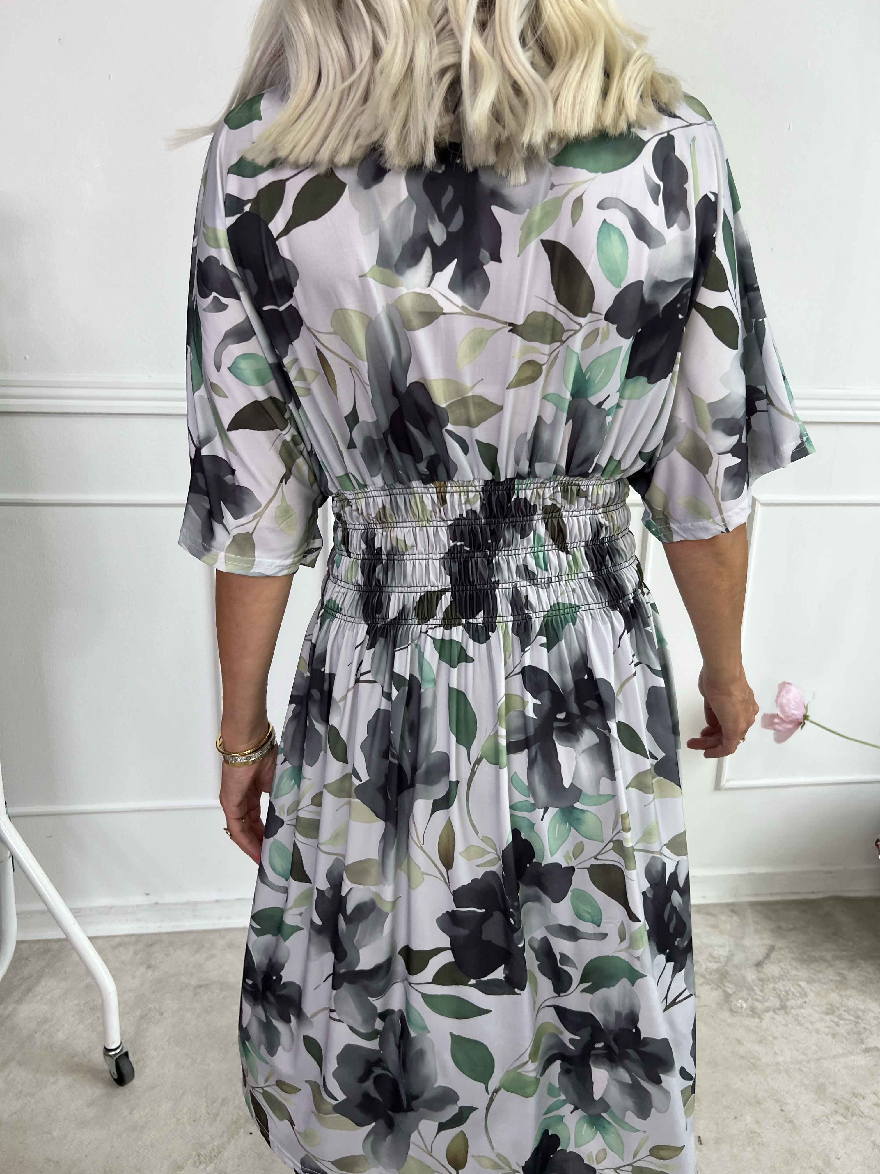 Pams Fiore Short - Kort elastisk klänning i blommigt mönster