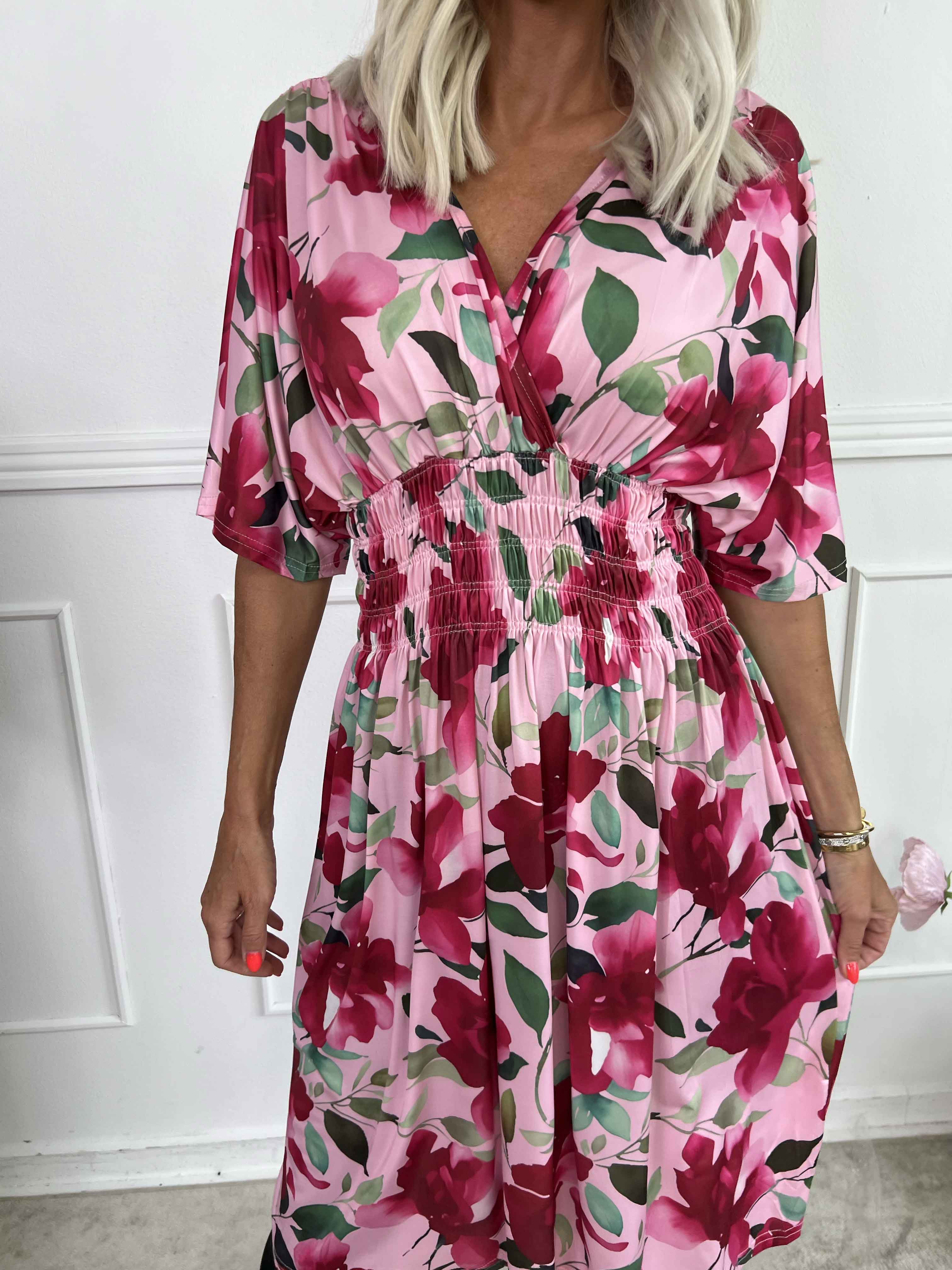 Pams Fiore Short - Kort elastisk klänning i blommigt mönster