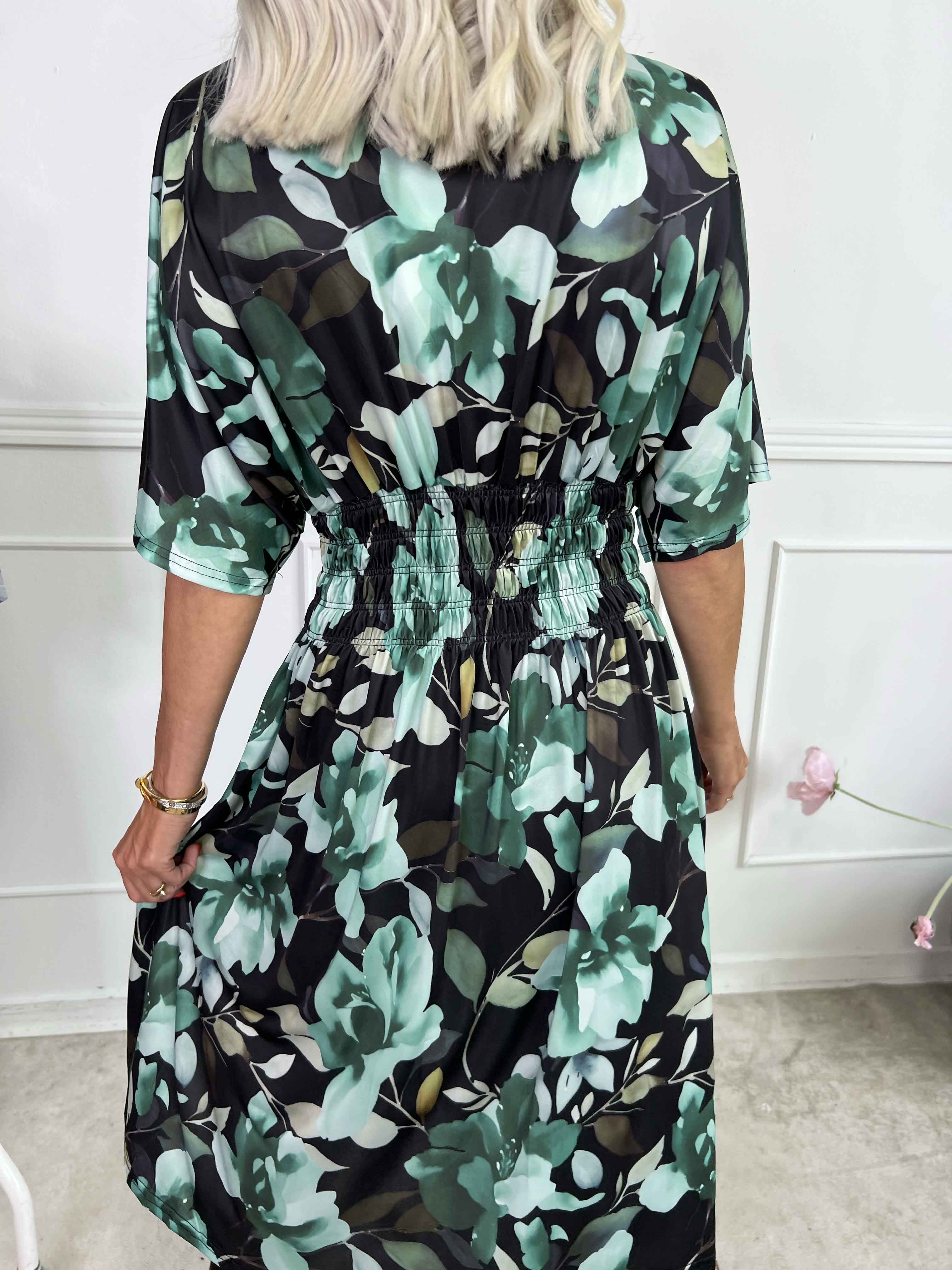 Pams Fiore Short - Kort elastisk klänning i blommigt mönster