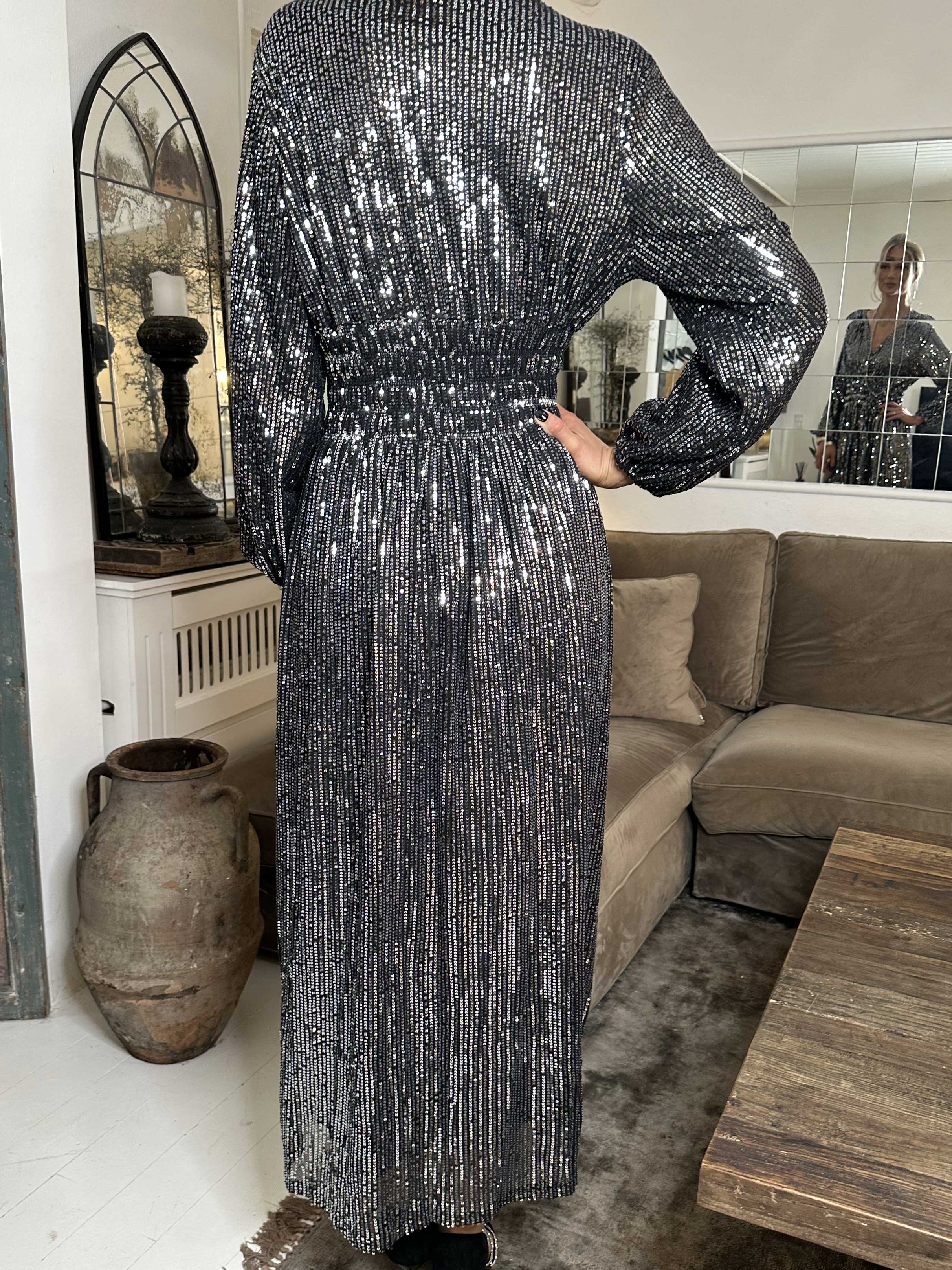 Pams Glitter L/S - Lång vacker klänning med paljetter