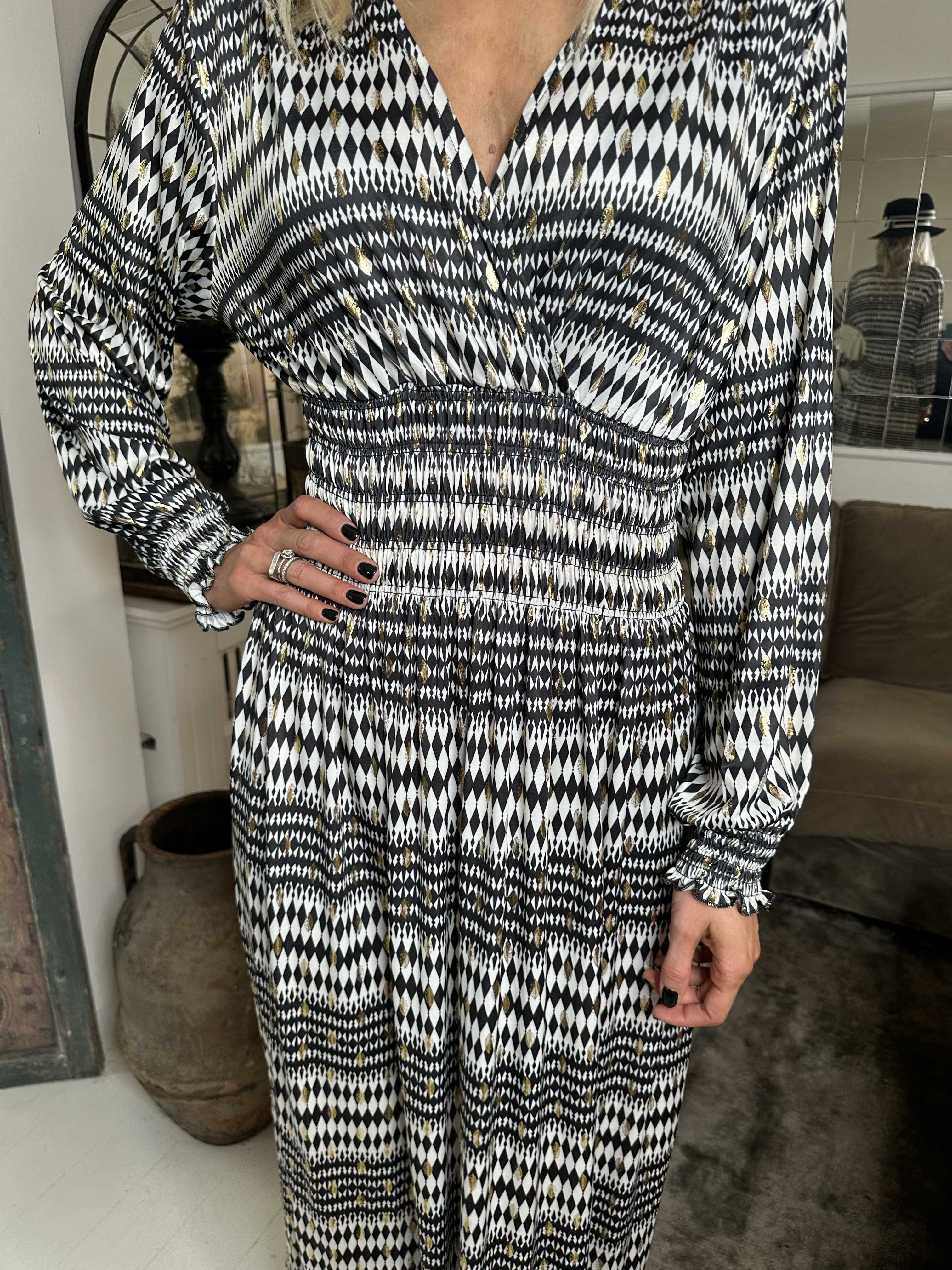 Pams Stripe L/S - Mönstrad klänning med resår och gulddetaljer