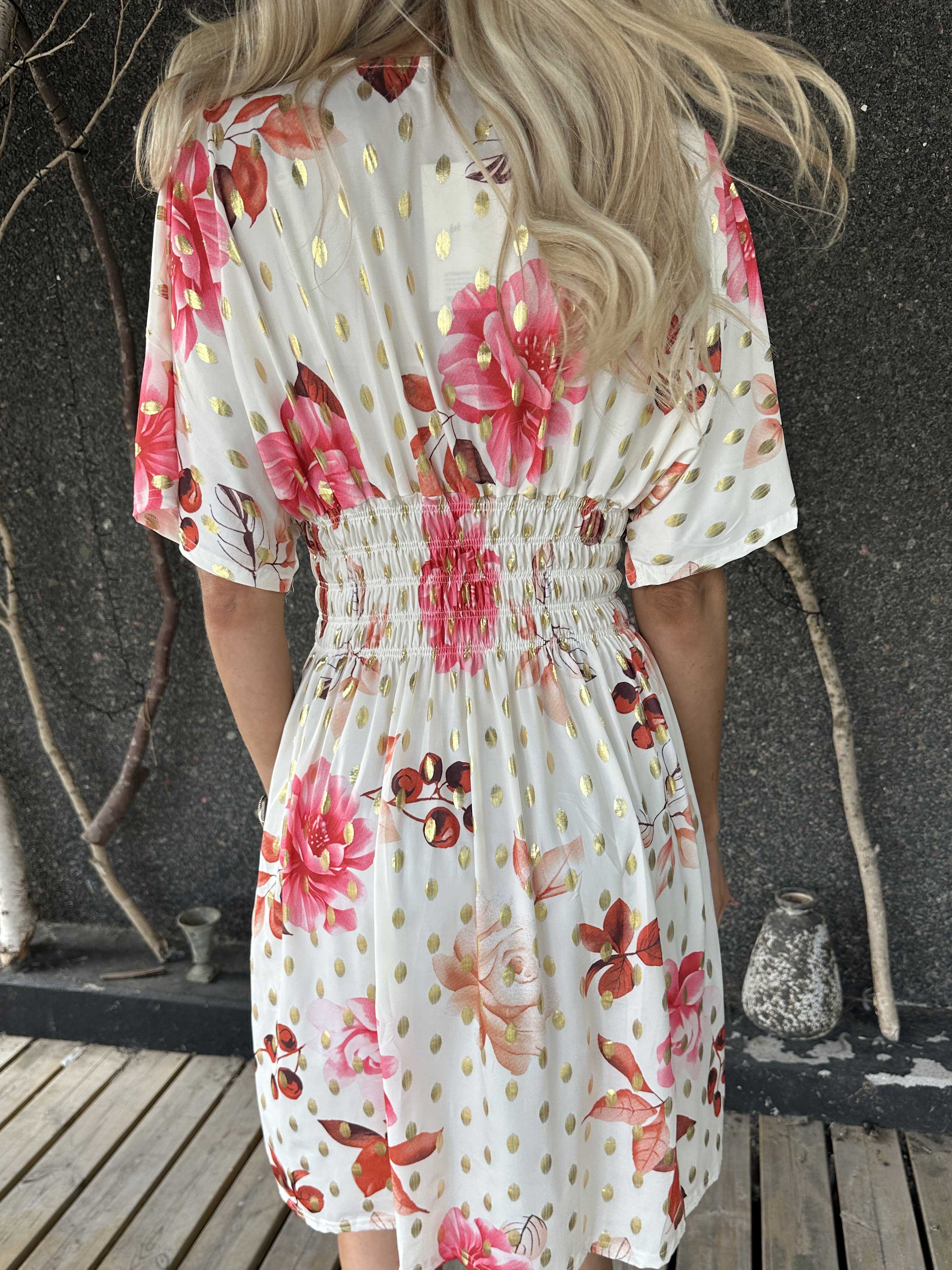 Pams Summer Short - Elastisk klänning med blommigt mönster och resår