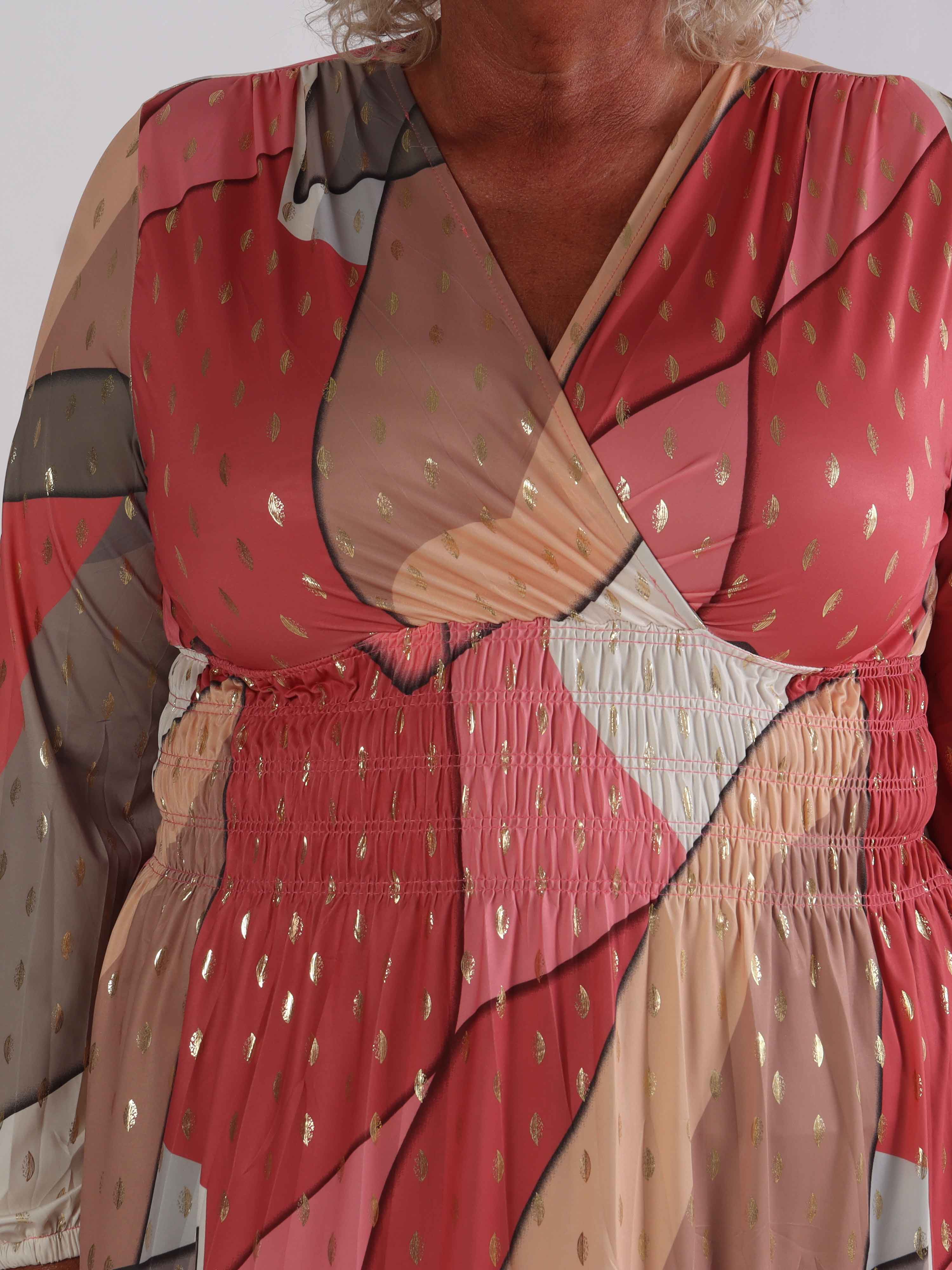 Pams Abstract Short L/S - Elastisk flerfärgad plus size klänning med gulddetaljer