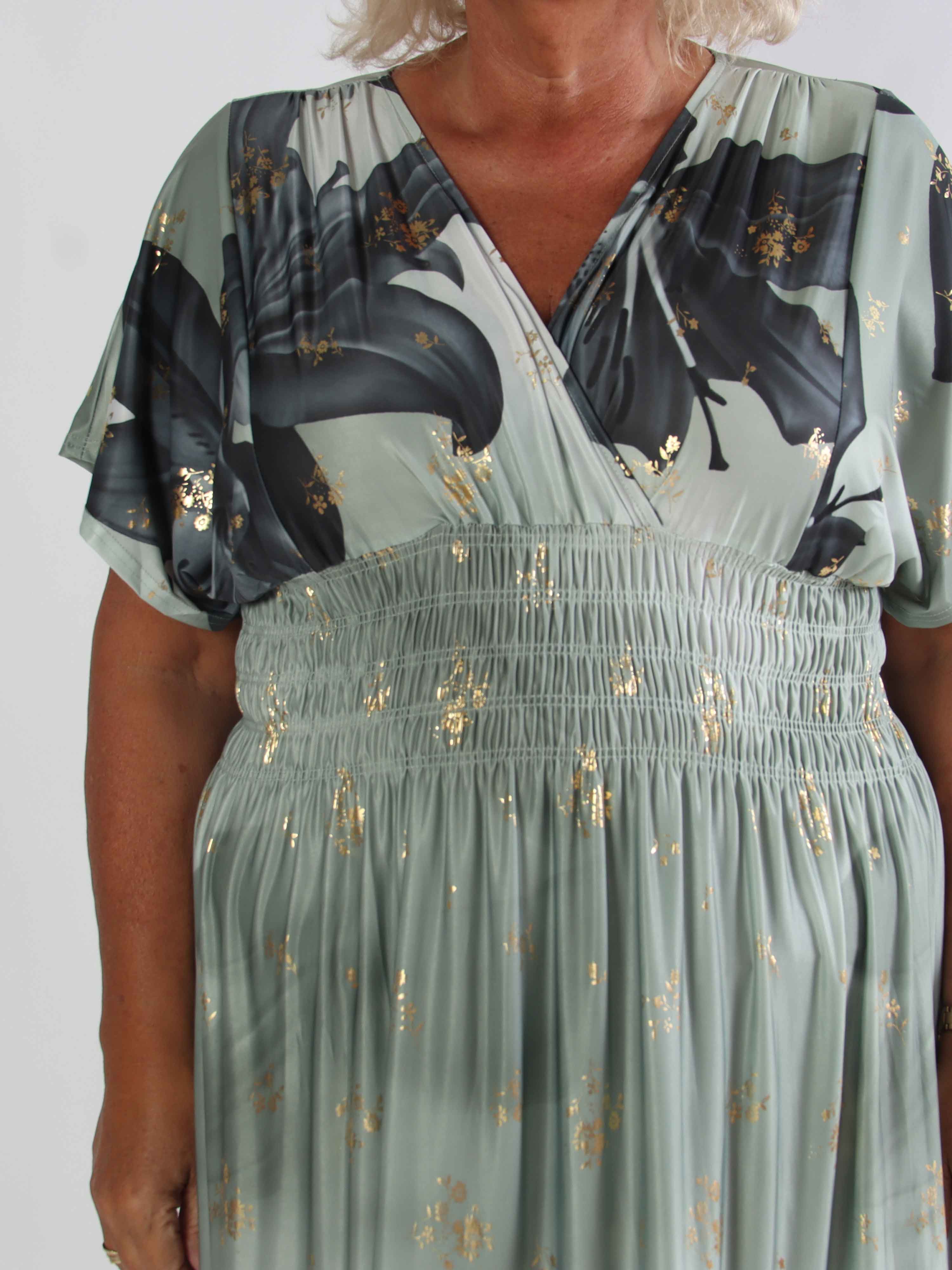 Pams Big Lily - Elastisk plus size klänning med stora liljor och gulddetaljer