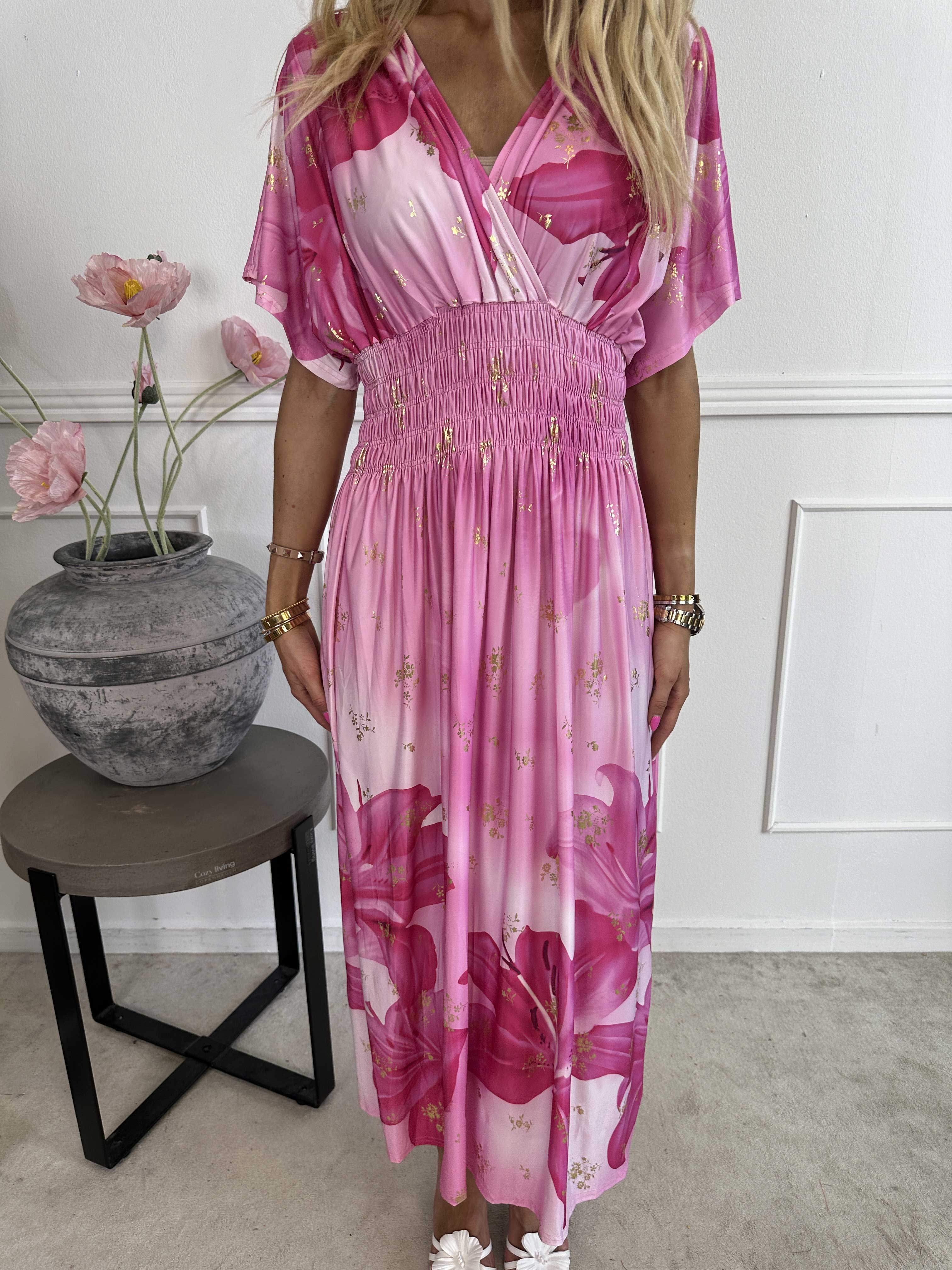 Pams Big Lily - Elastisk klänning med stora liljor och gulddetaljer