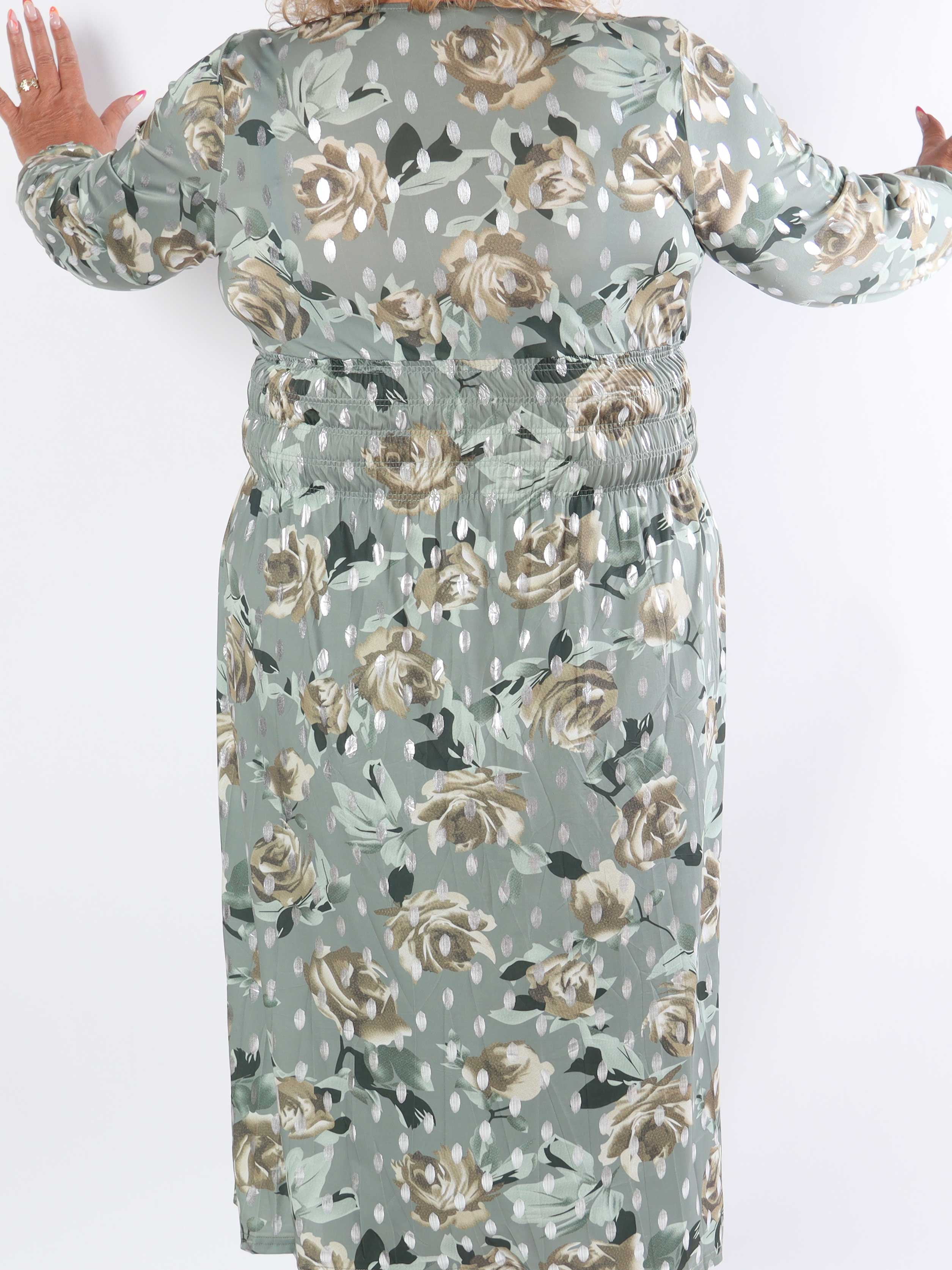 Pams Blossom Midi L/S - Elastisk plus size-klänning i skrynkelfritt tyg med silverprickar