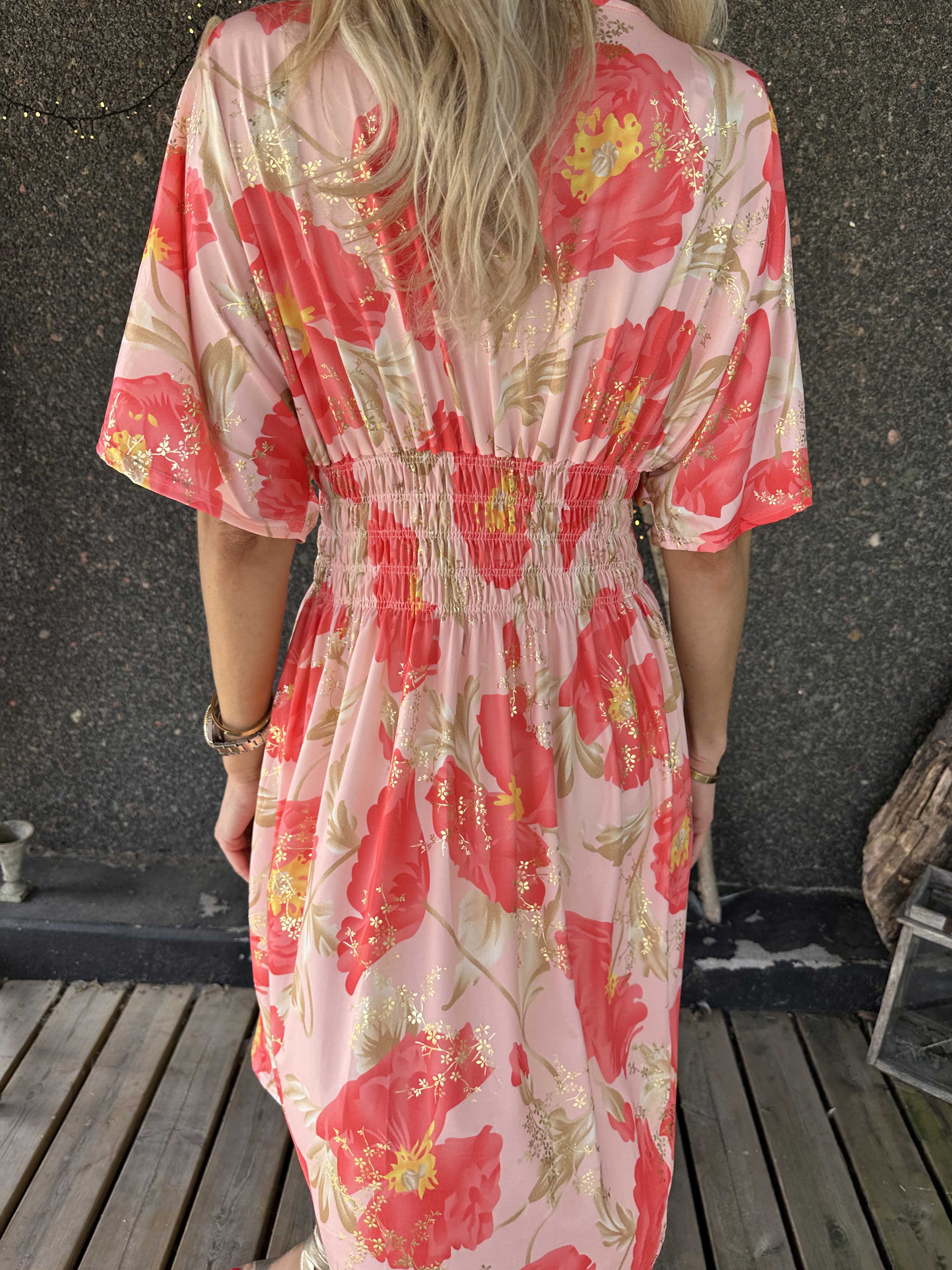 Pams Botanic Short - Stretchig blommig klänning