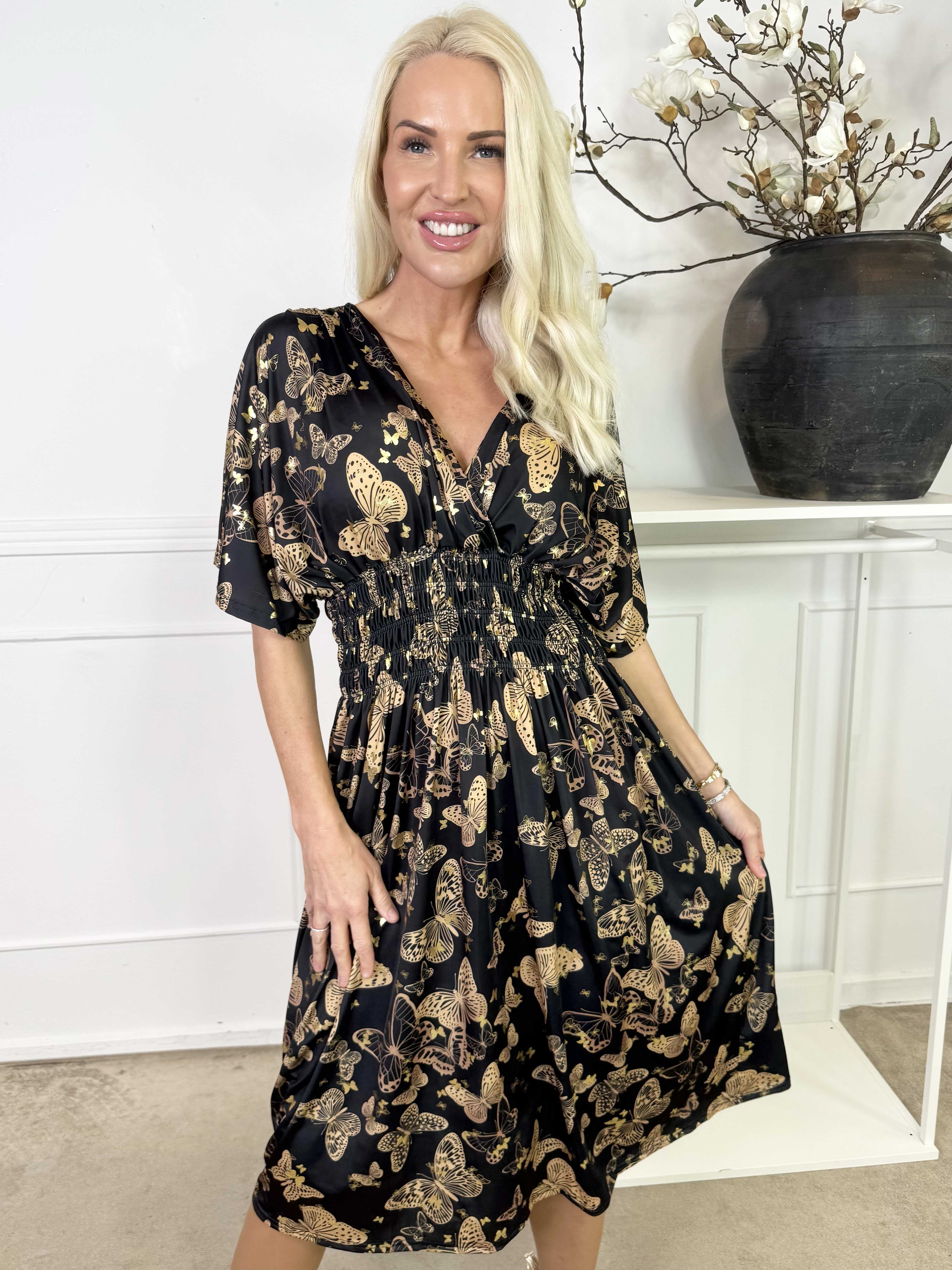 Pams Butterfly Midi S/S - Elastisk klänning med fjärilsmönster