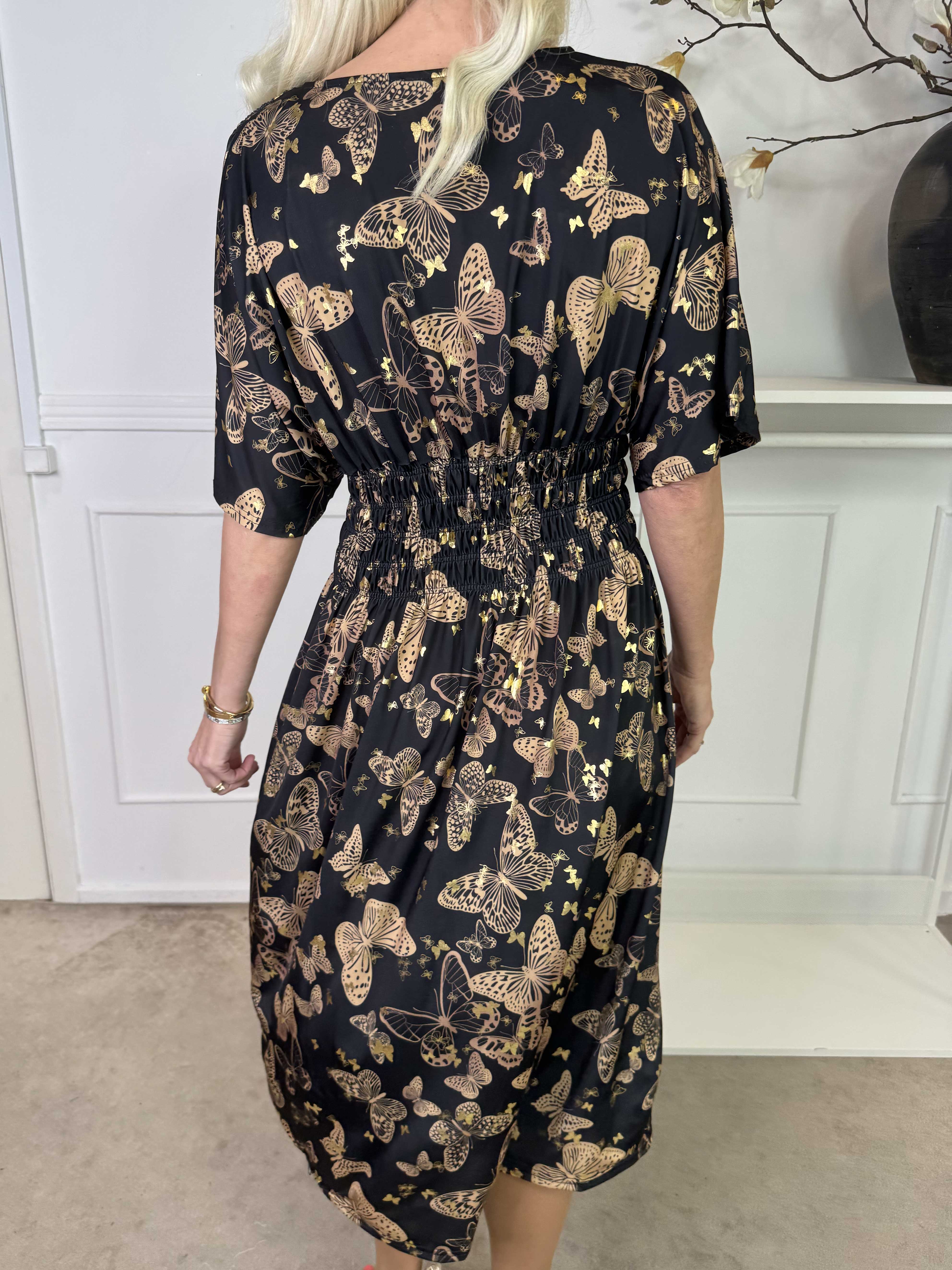 Pams Butterfly Midi S/S - Elastisk klänning med fjärilsmönster