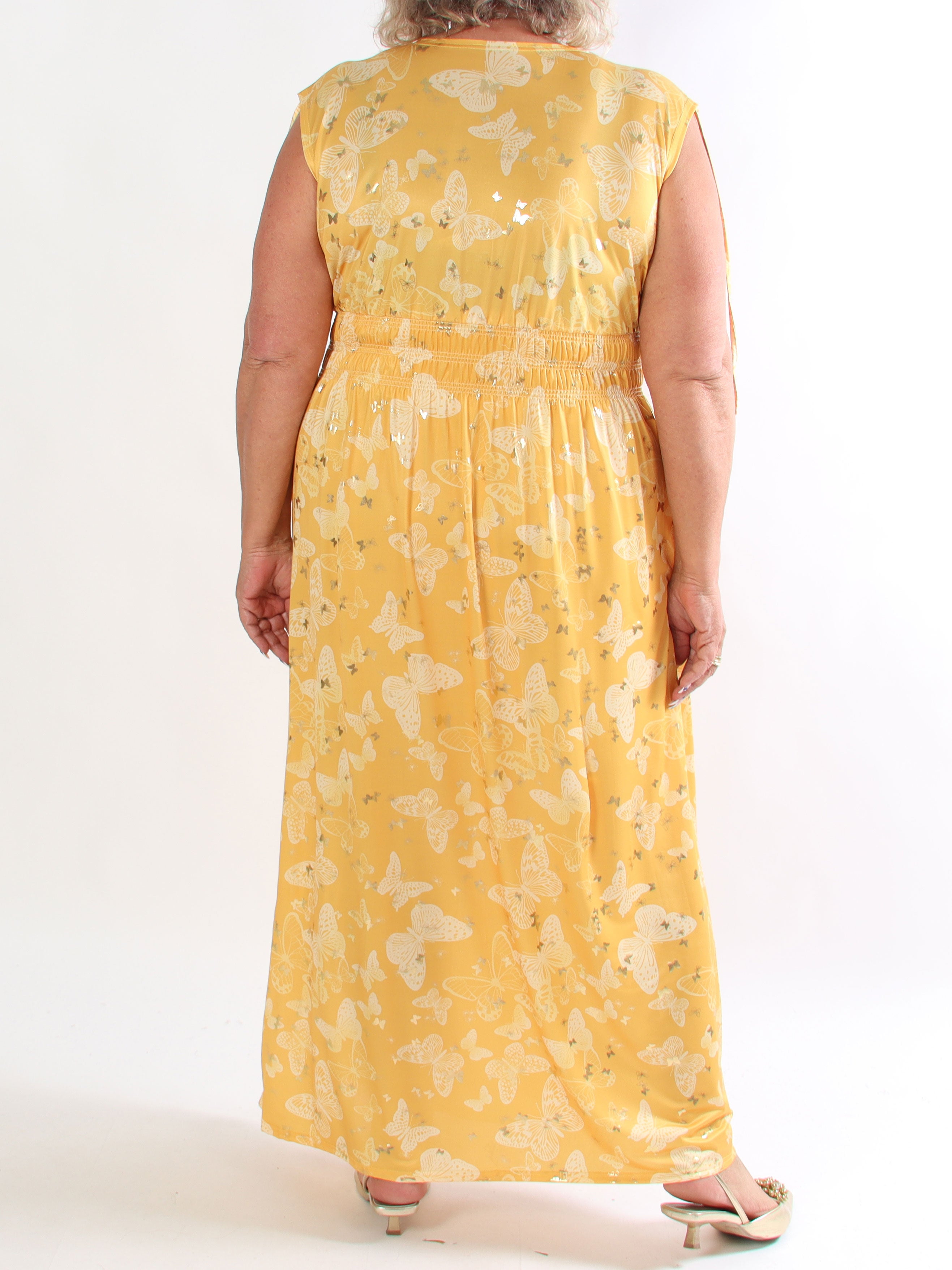 Pams Butterfly Sleeveless - Lang plus size kjole med sommerfugleprint og gulddetaljer