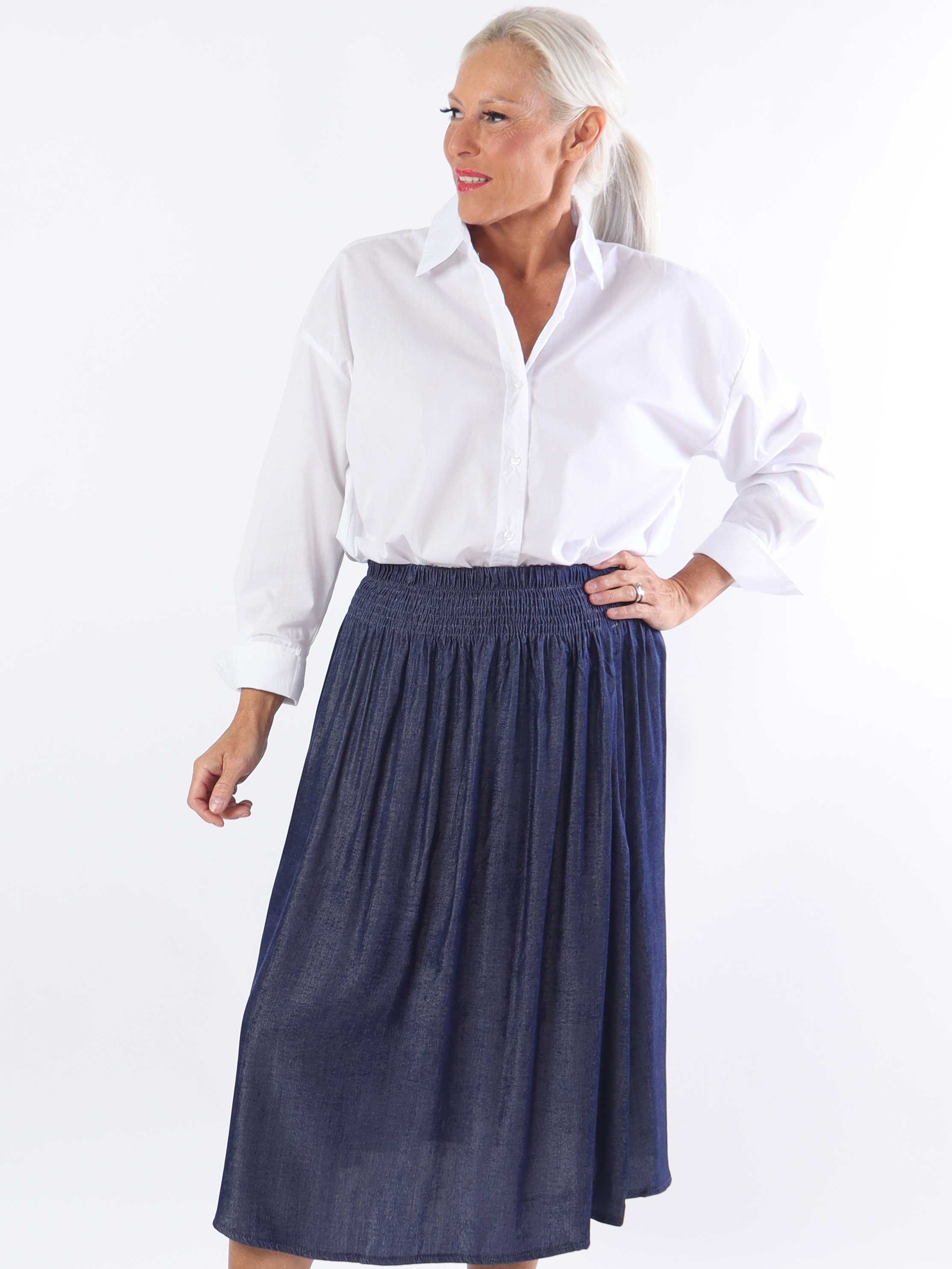 Pams Midi Denim Skirt - Plus size kjol med fickor