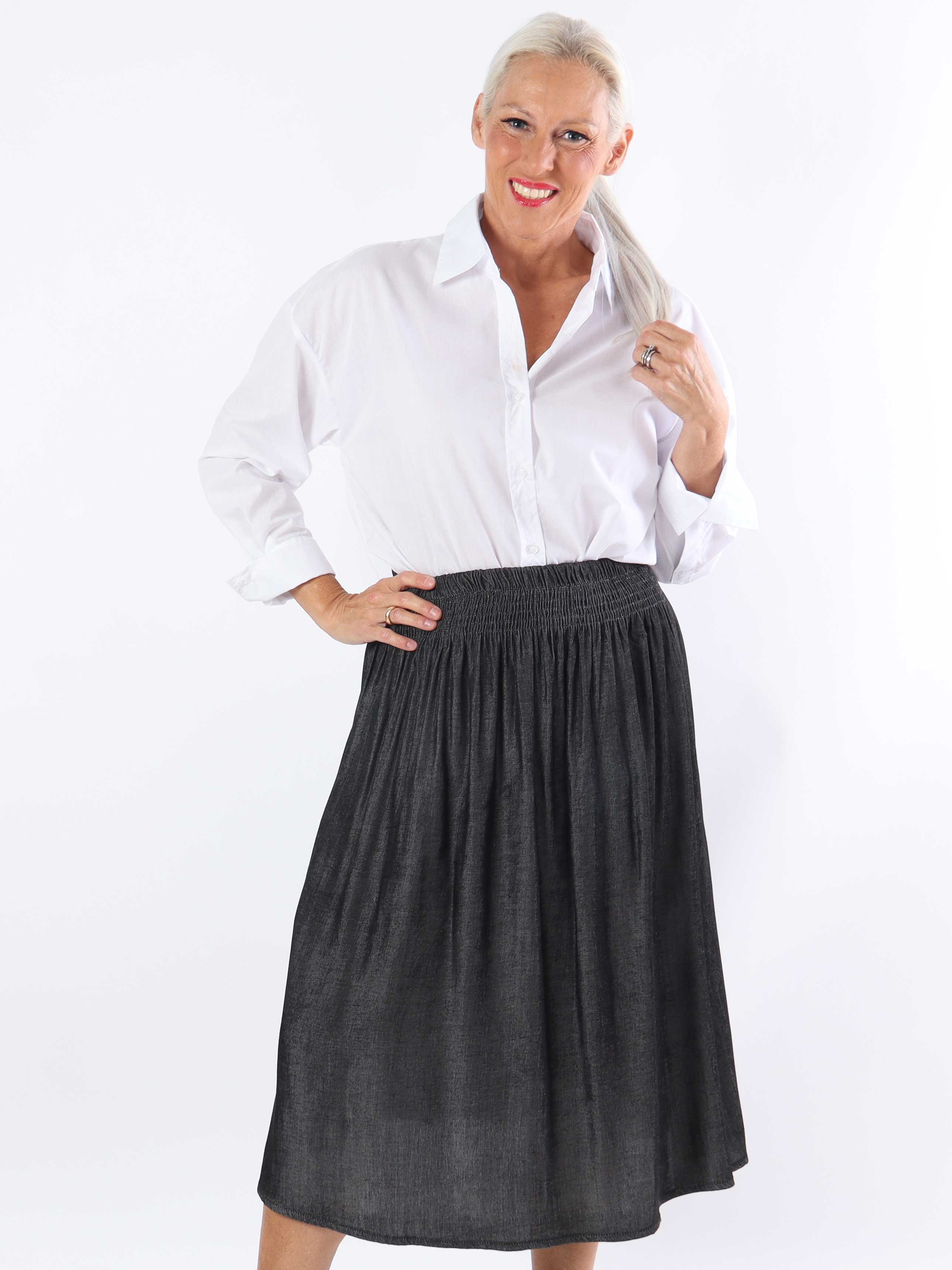 Pams Midi Denim Skirt - Plus size kjol med fickor