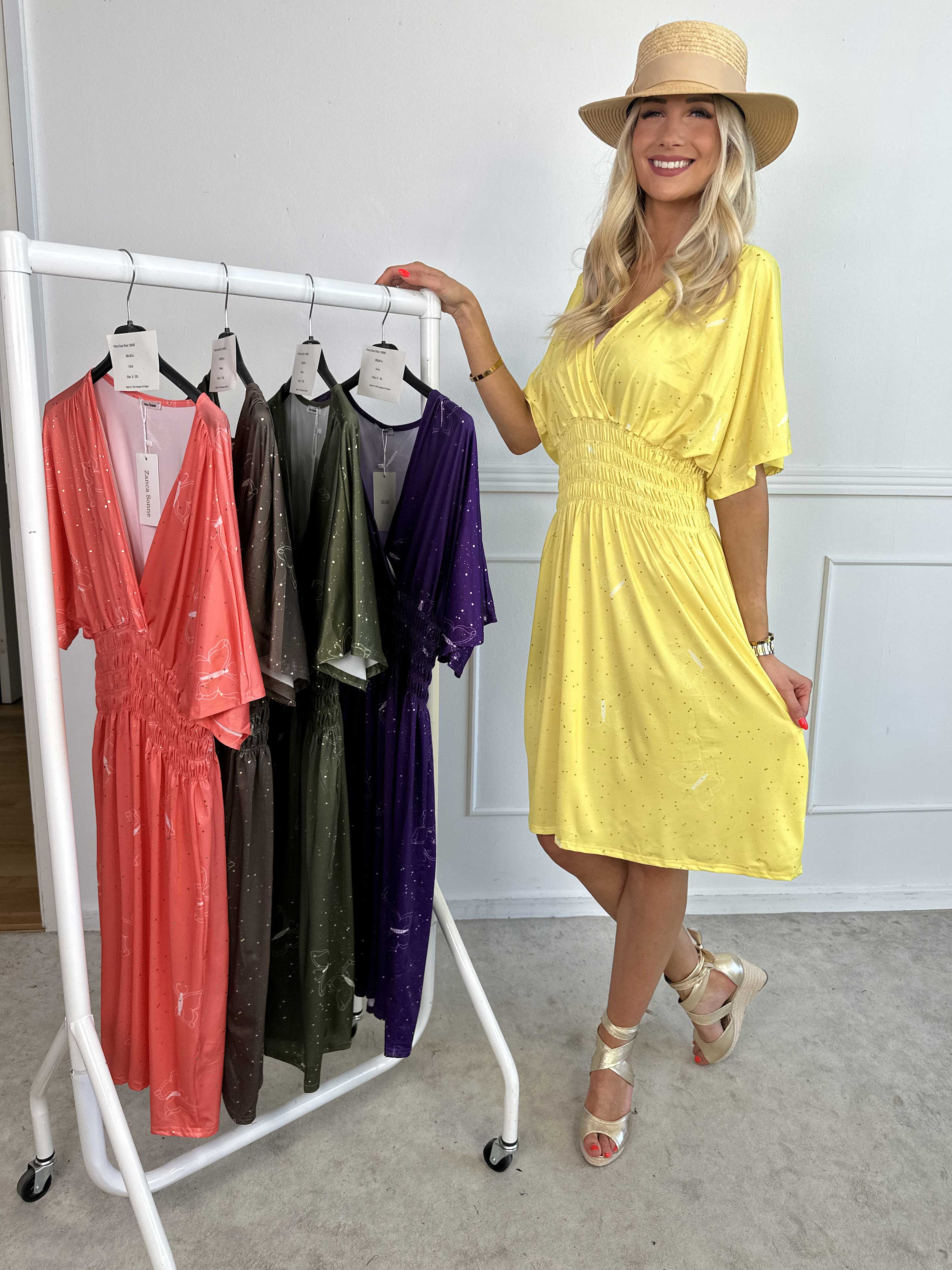 Pams Dust Short - Elastisk klänning med fjärilar och guldstoft