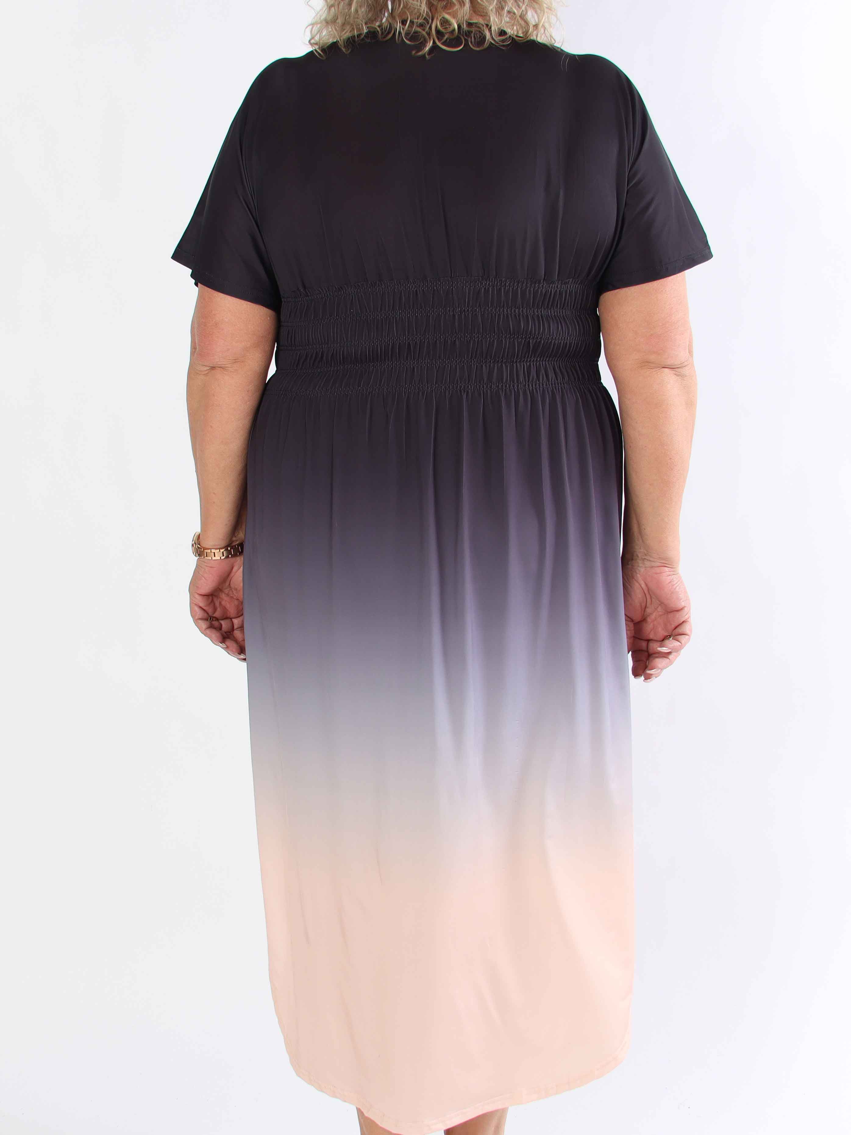 Pams Fade High-low - Elastisk flerfärgad plus size klänning