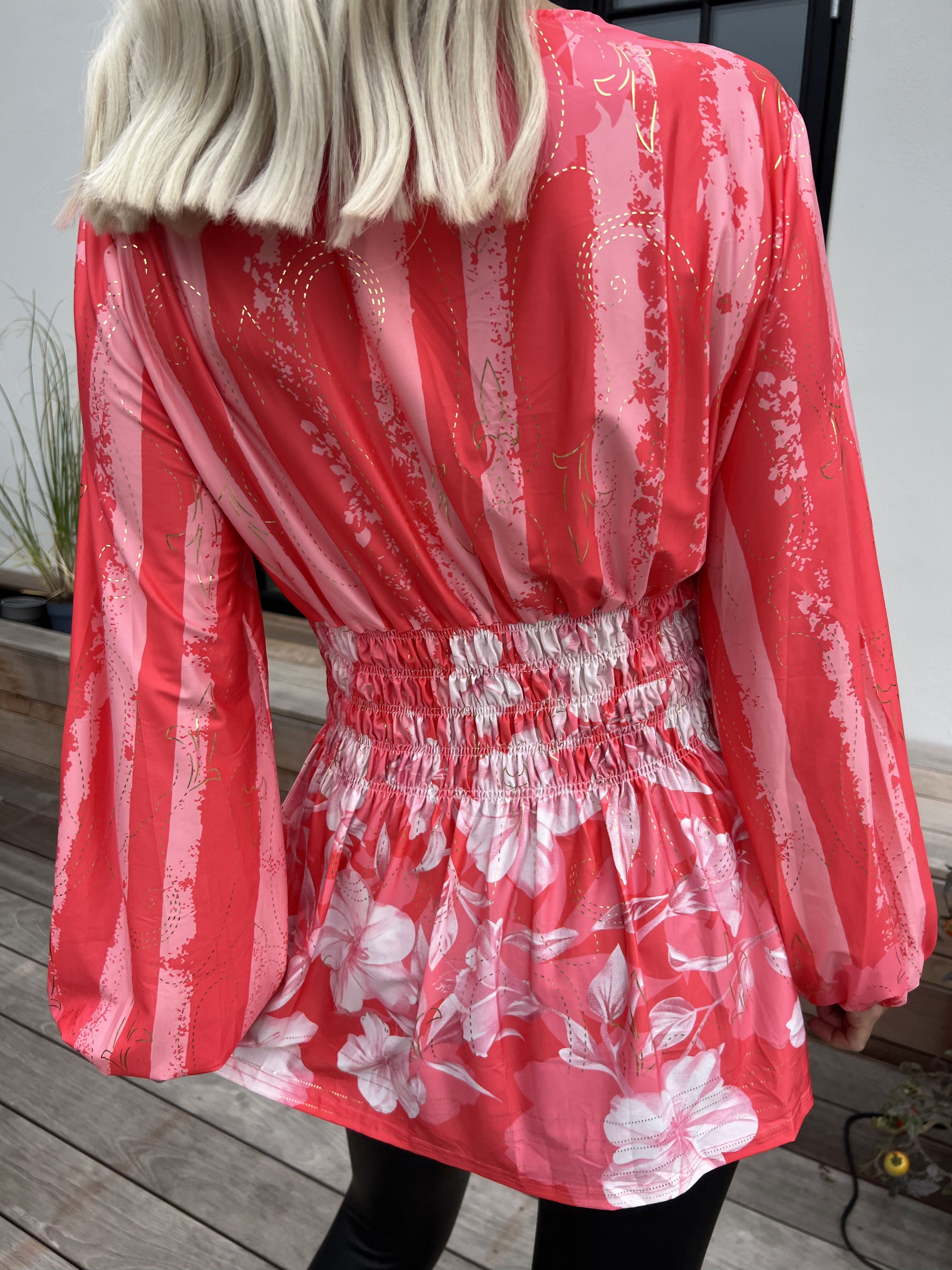 Pams Floral Stripe Shirt L/S - Elastisk blus med blommigt mönster och gulddetaljer