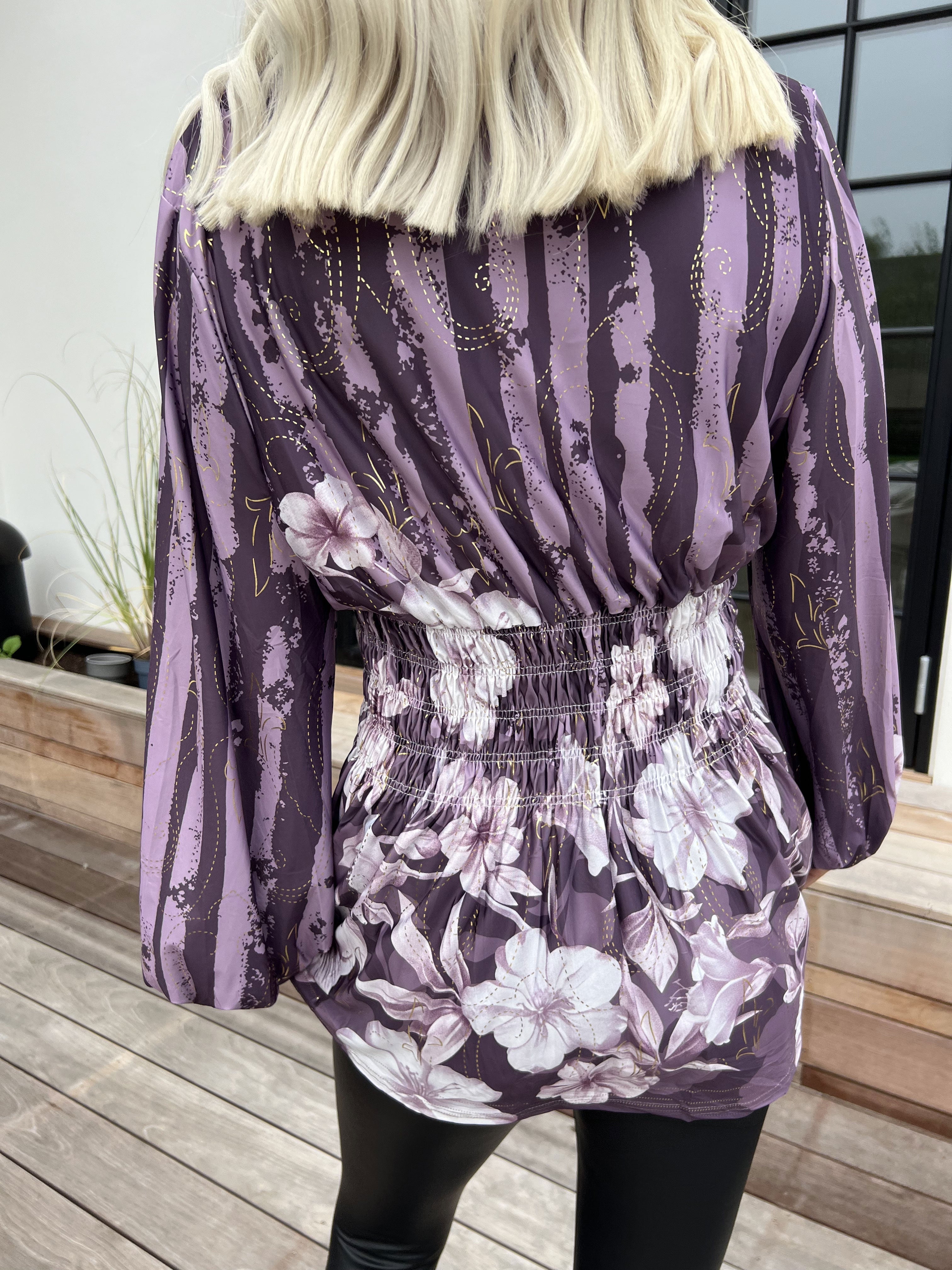 Pams Floral Stripe Shirt L/S - Elastisk blus med blommigt mönster och gulddetaljer