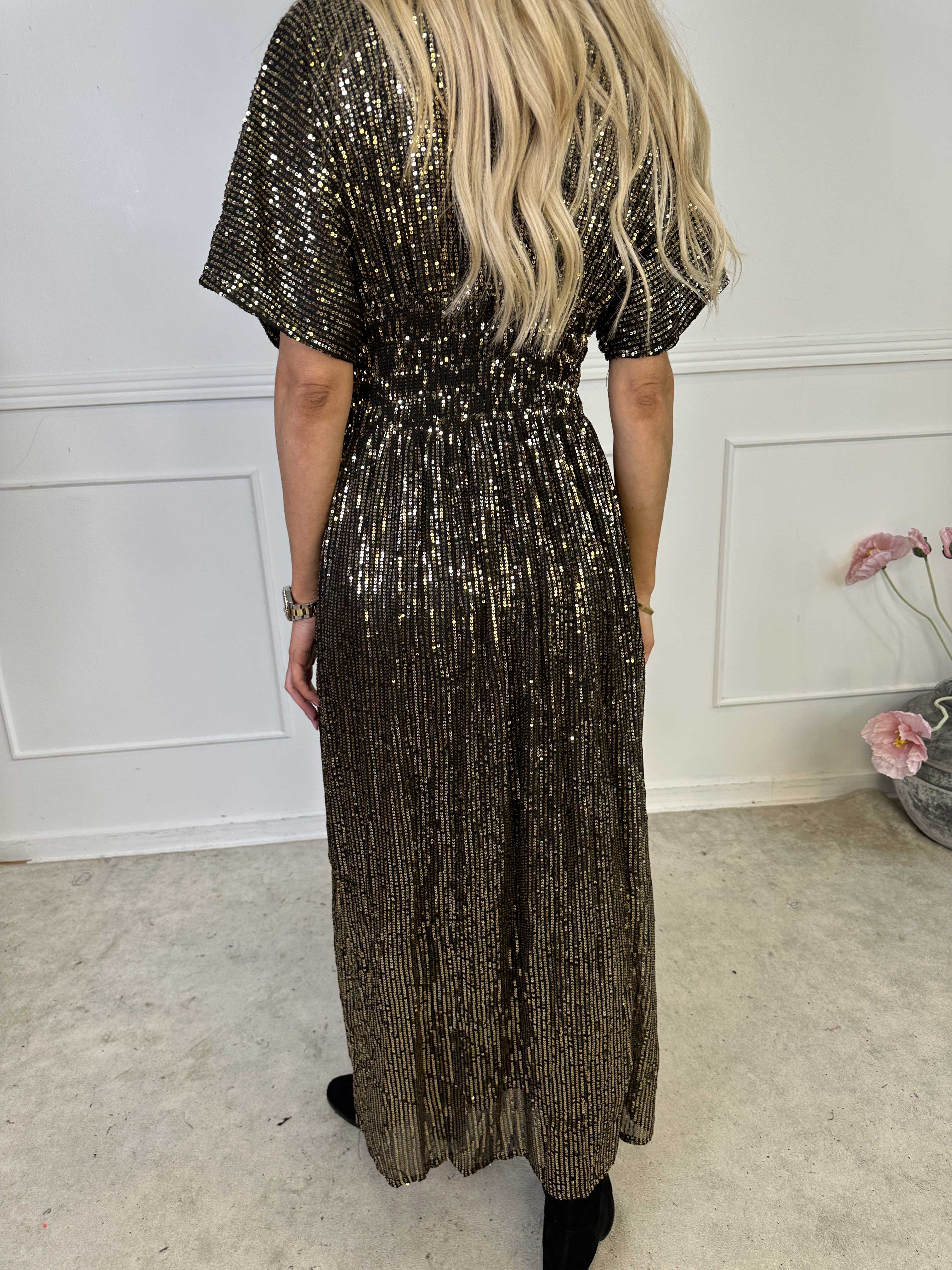 Pams Glitter - Lång vacker klänning med paljetter