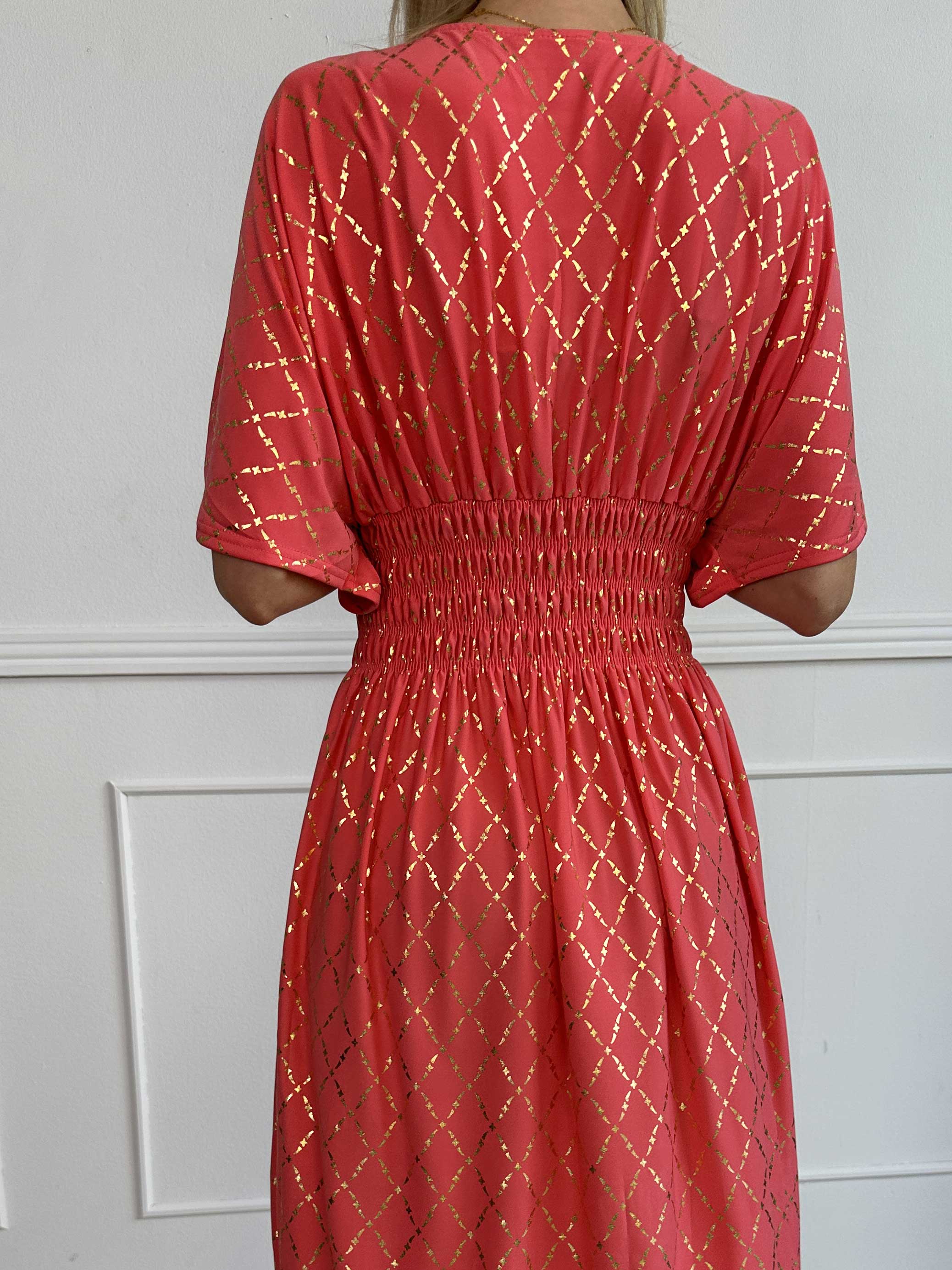 Pams Gold Check - Lång elastisk klänning med gulddetaljer