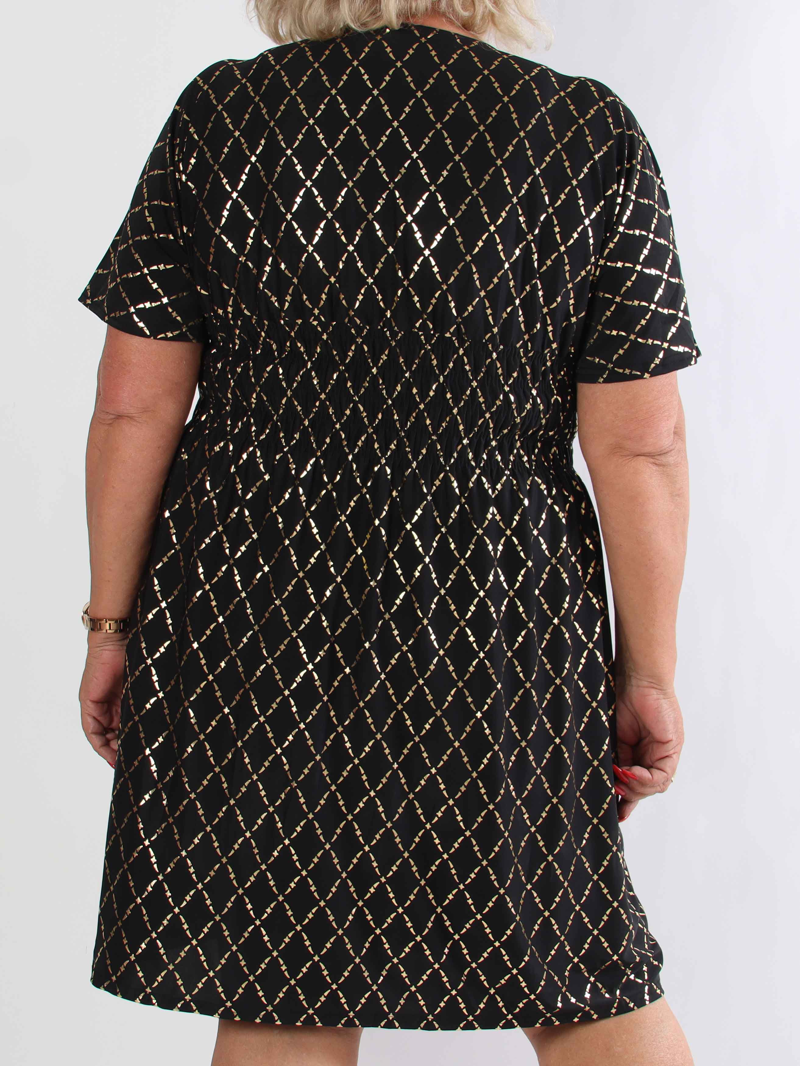 Pams Gold Check Short - Kort elastisk plus size klänning med gulddetaljer