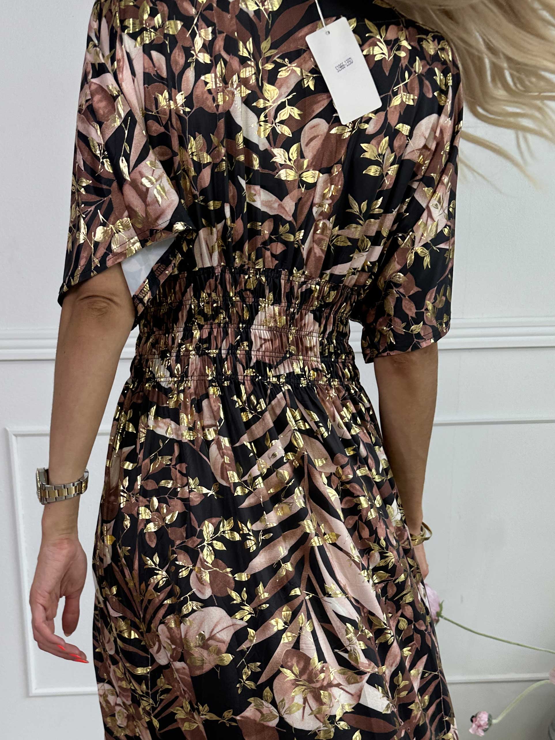 Pams Gold Leaf - Lång elastisk klänning med blommigt mönster med gulddetaljer