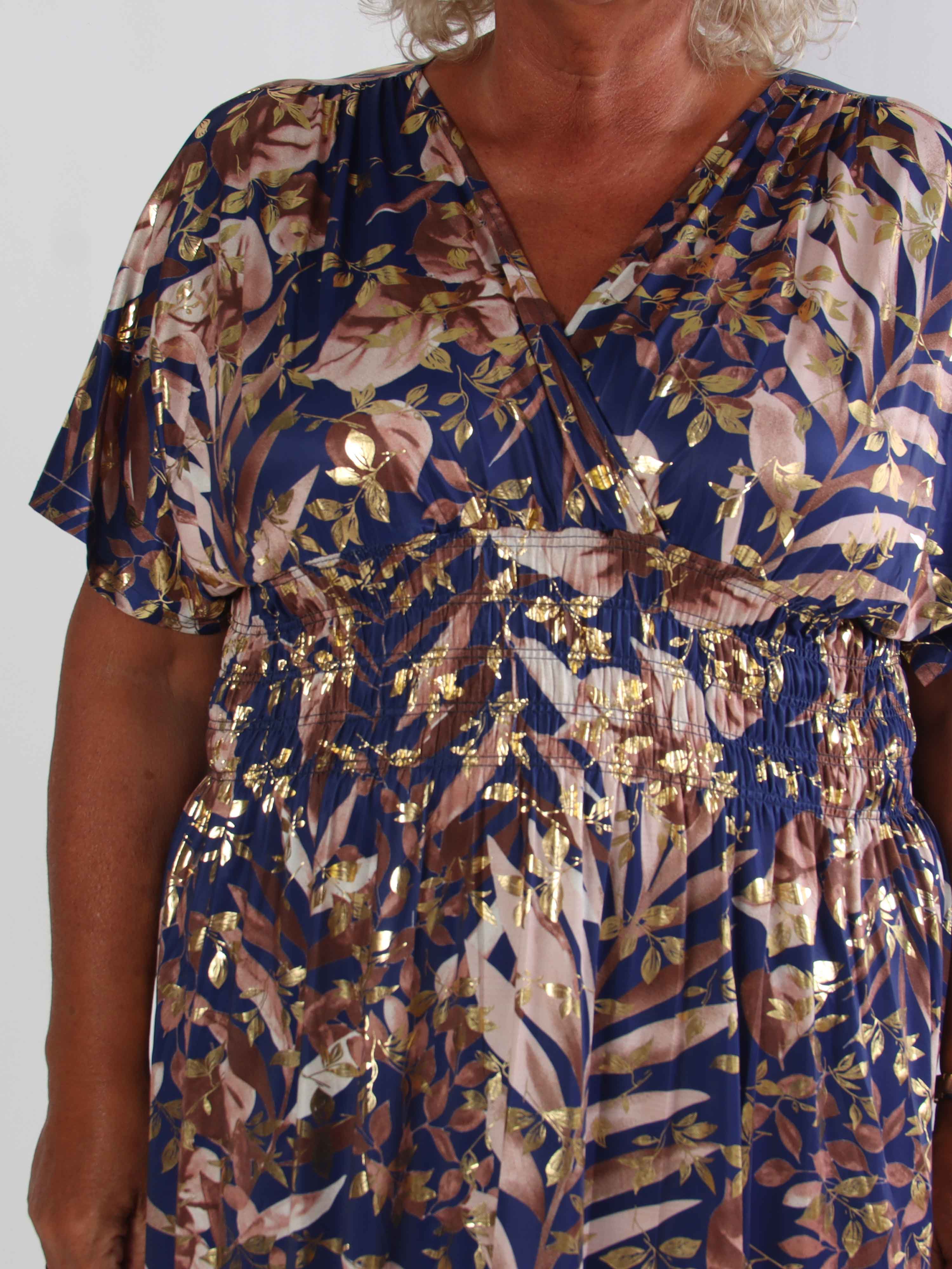 Pams Gold Leaf - Elastisk plus size klänning med blommigt mönster och gulddetaljer