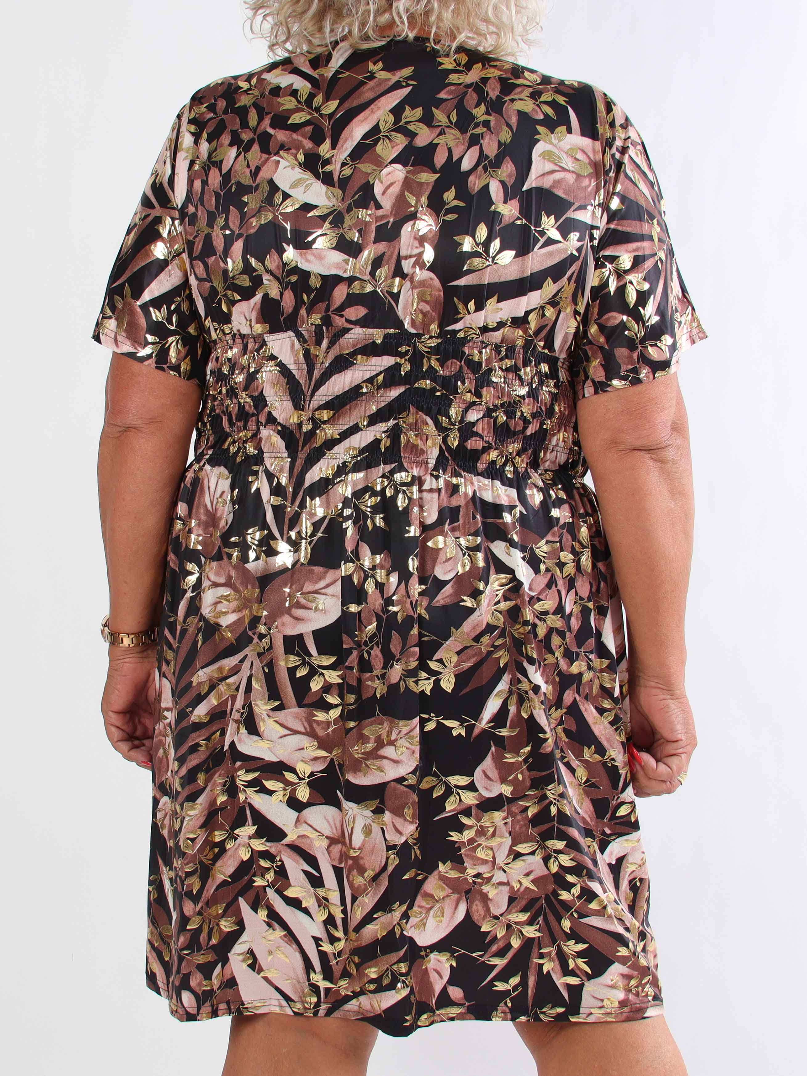 Pams Gold Leaf Short - Plus size klänning med blommigt mönster och gulddetaljer