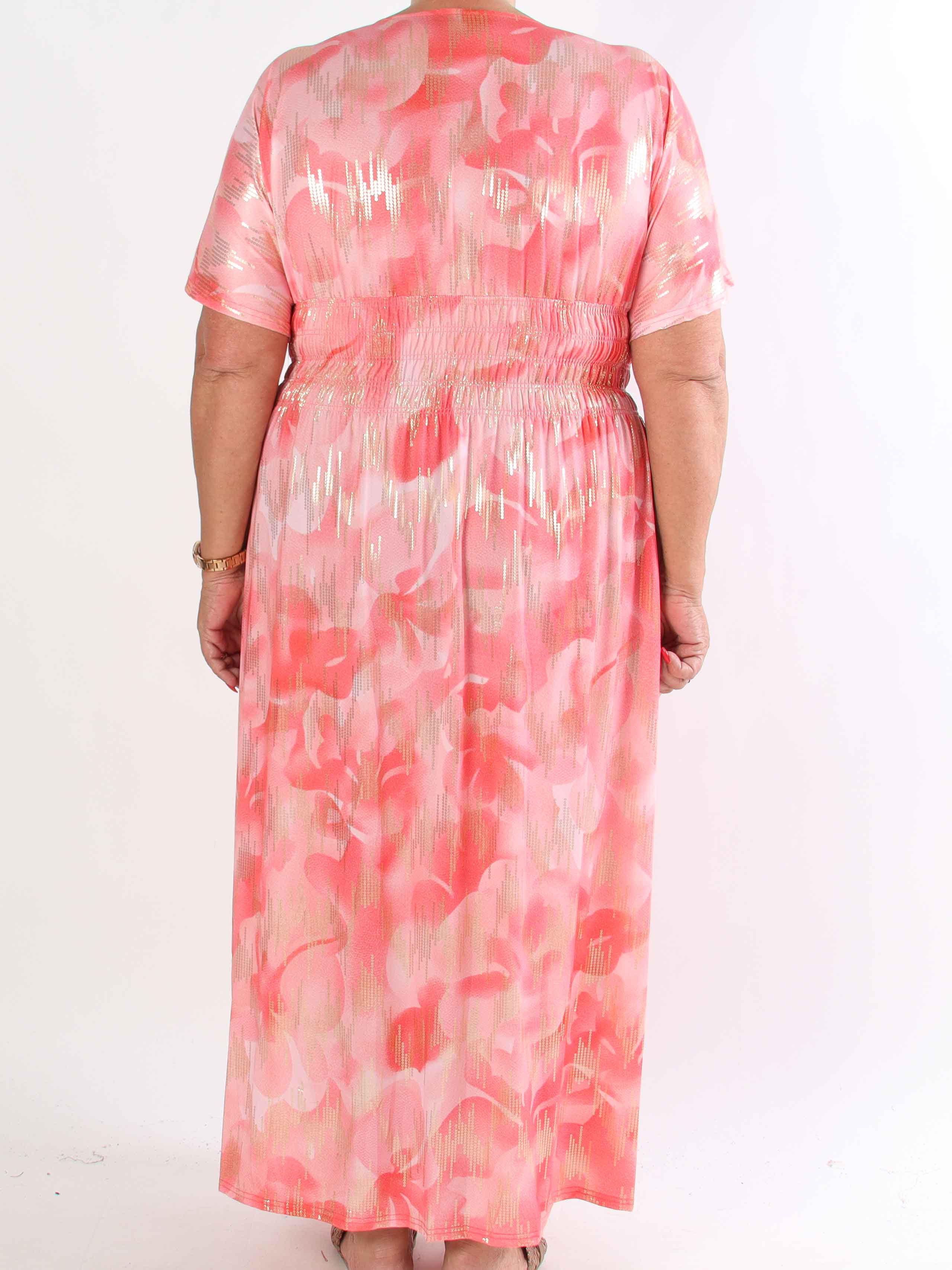 Pams Glamorous - Elastiskt plus size klänning med fina gulddetaljer