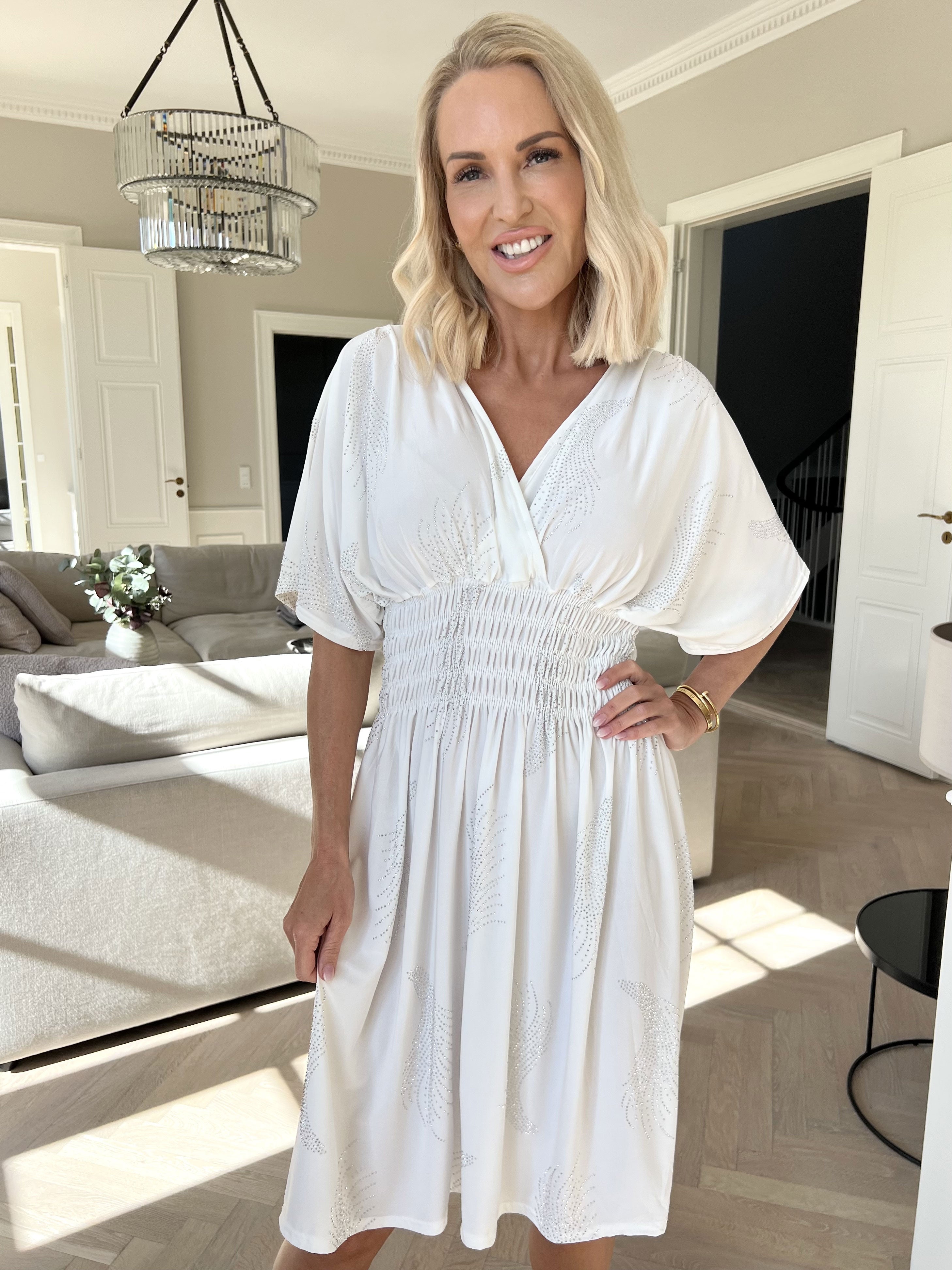 Pams Leaf Crystal Short - Stretchklänning med strassmönster