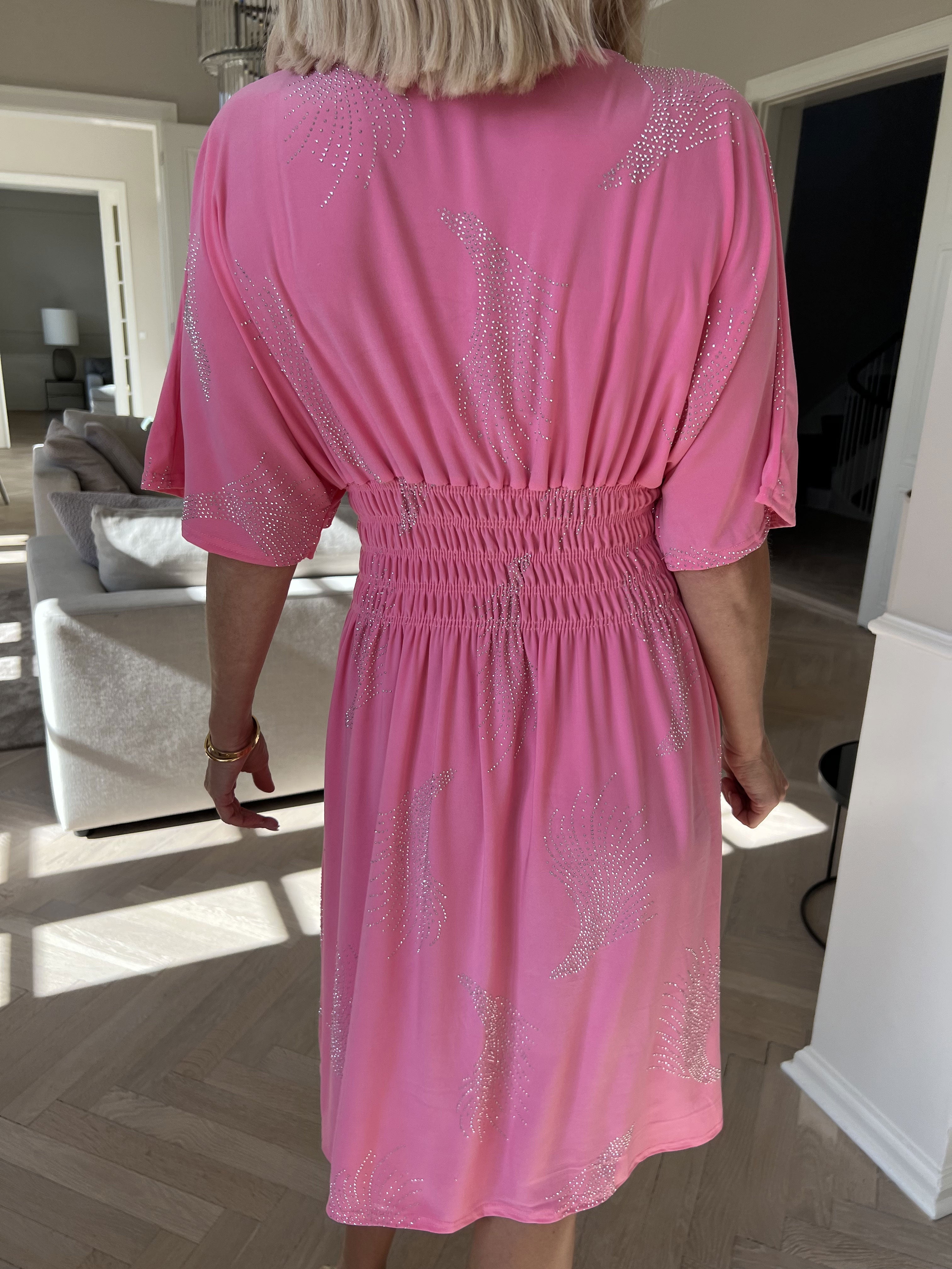 Pams Leaf Crystal Short - Stretchklänning med strassmönster