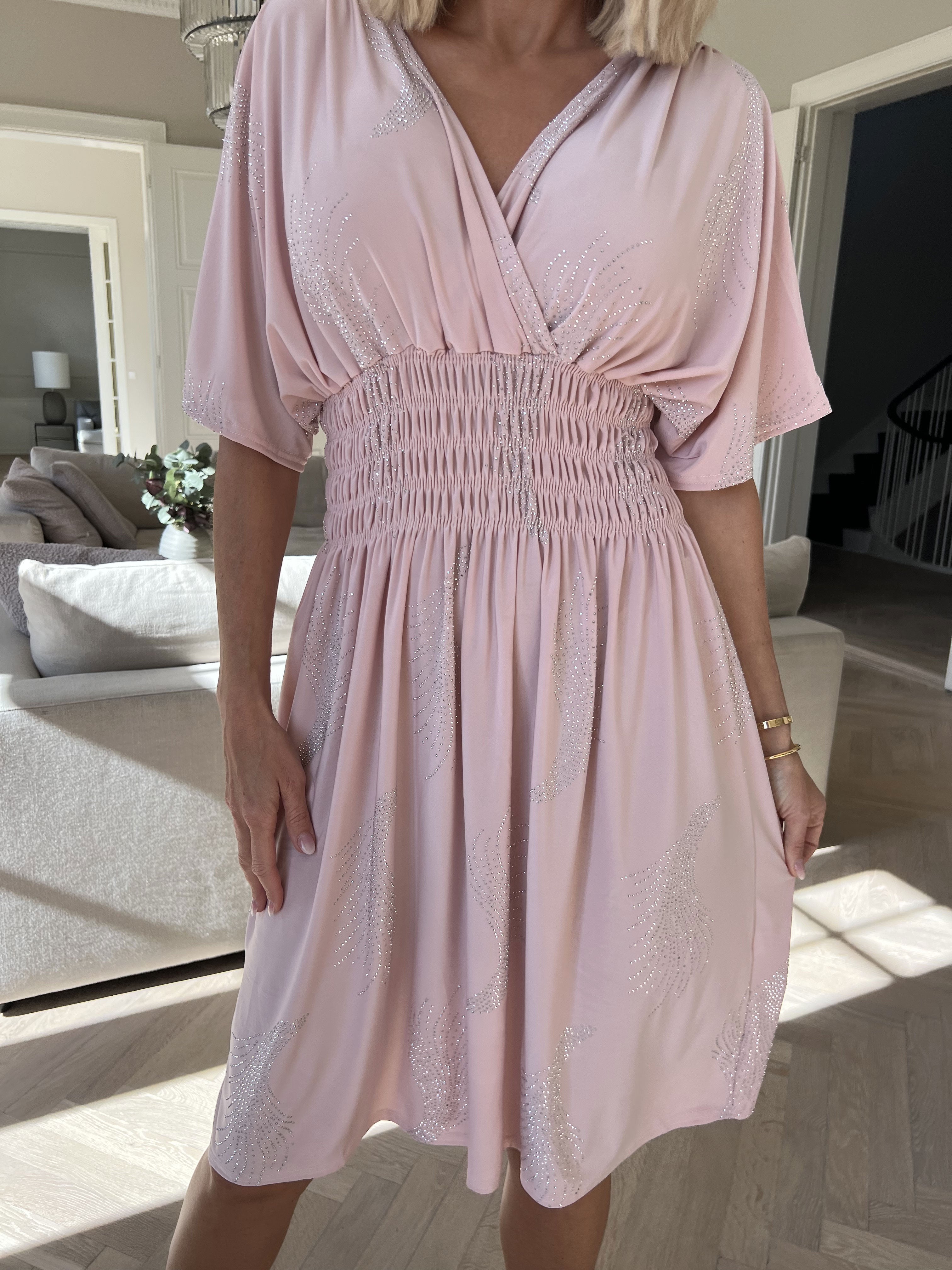 Pams Leaf Crystal Short - Stretchklänning med strassmönster