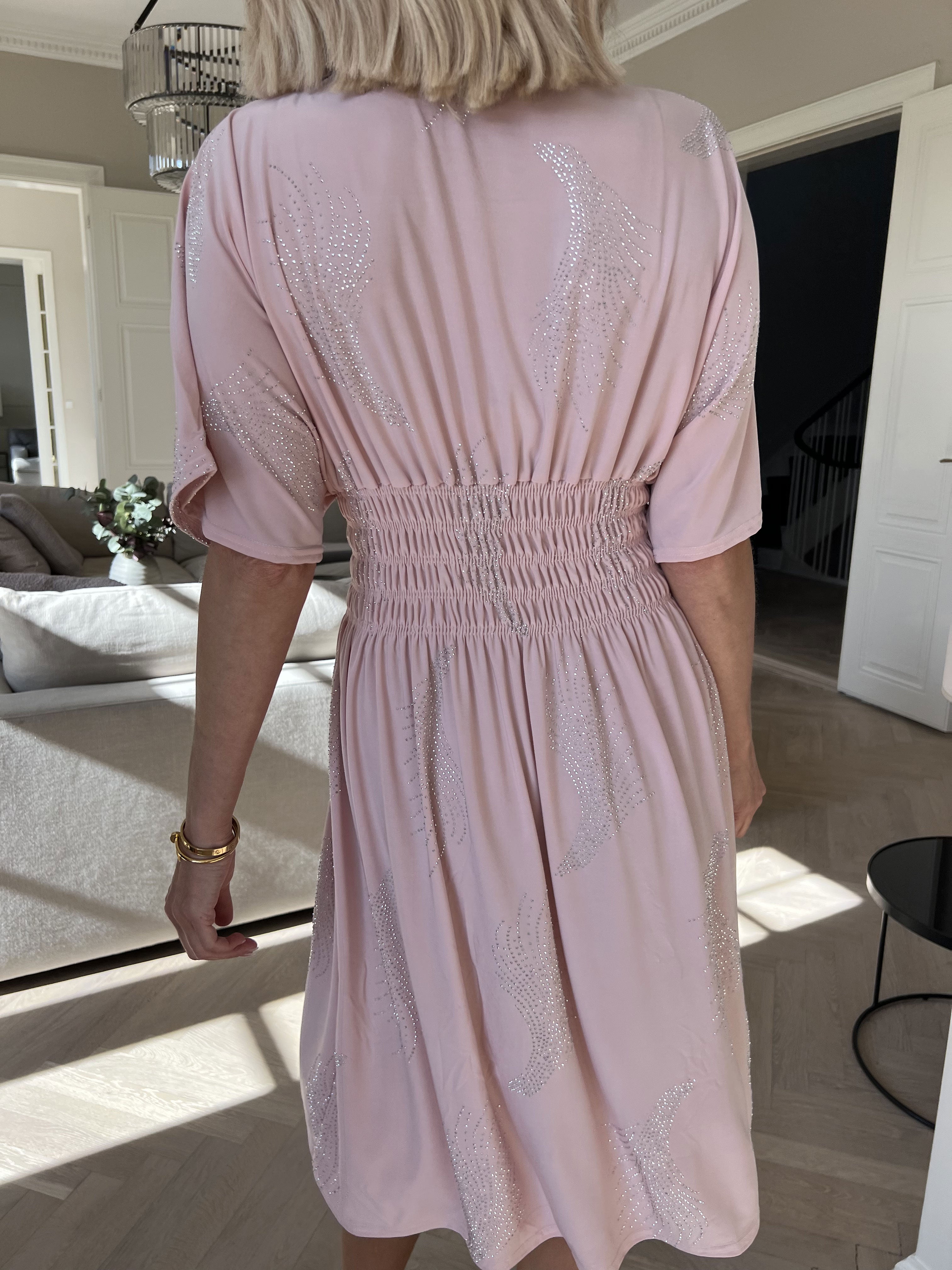 Pams Leaf Crystal Short - Stretchklänning med strassmönster