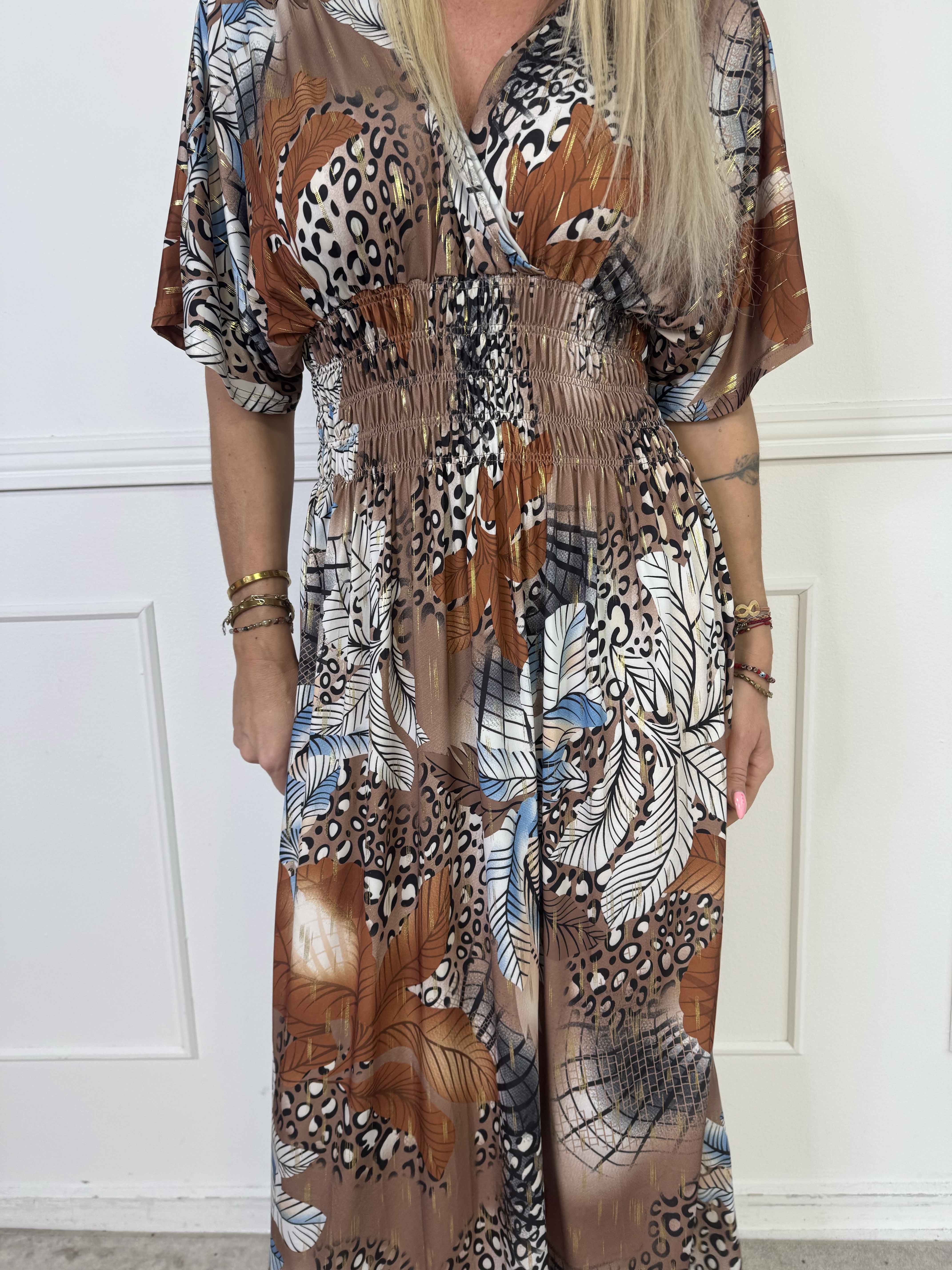 Pams Multi Leo - Lang elastisk kjole med print og guld detaljer