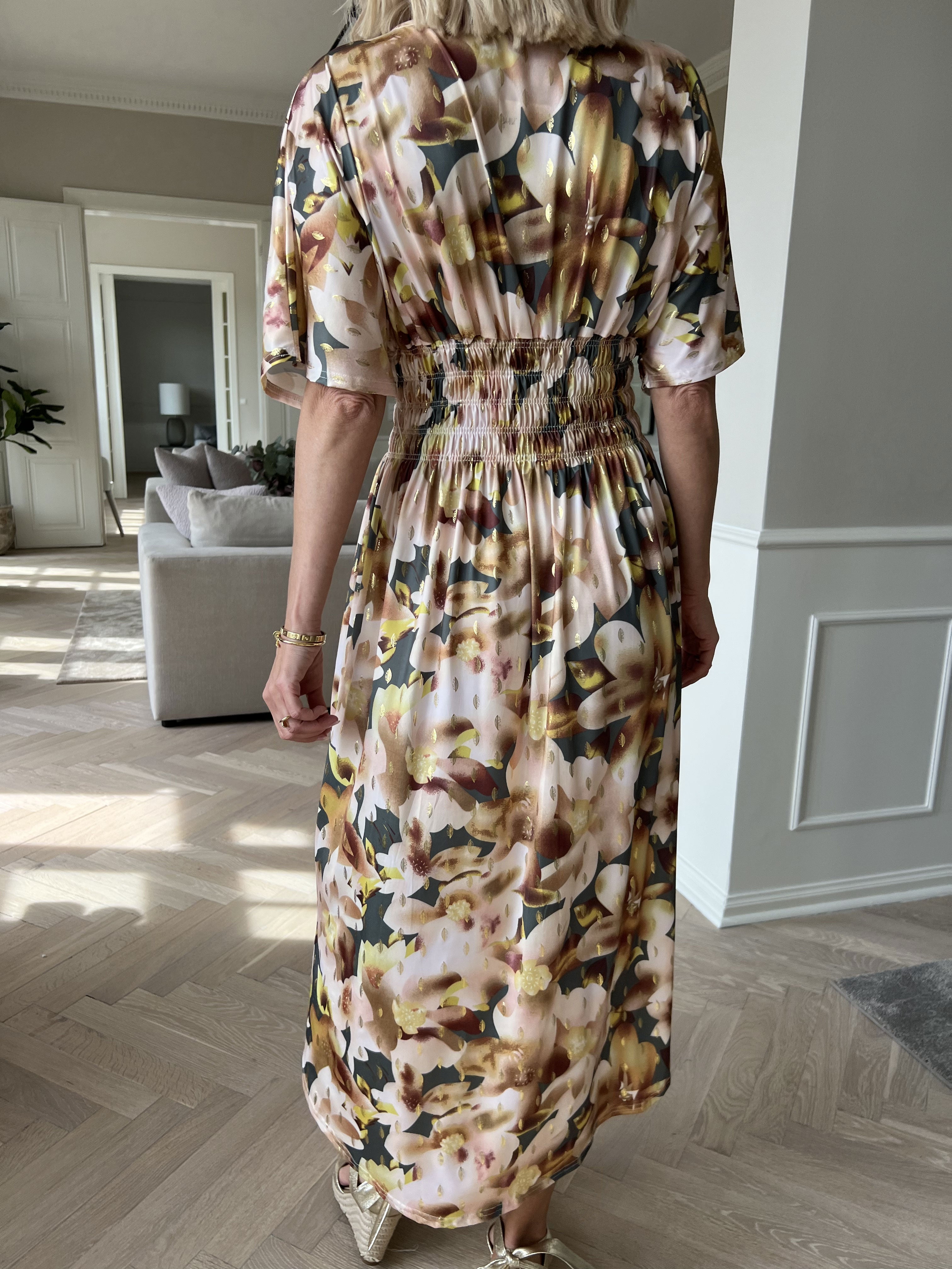 Pams Sweet Flower High-low - Elastisk klänning med blomstermönster