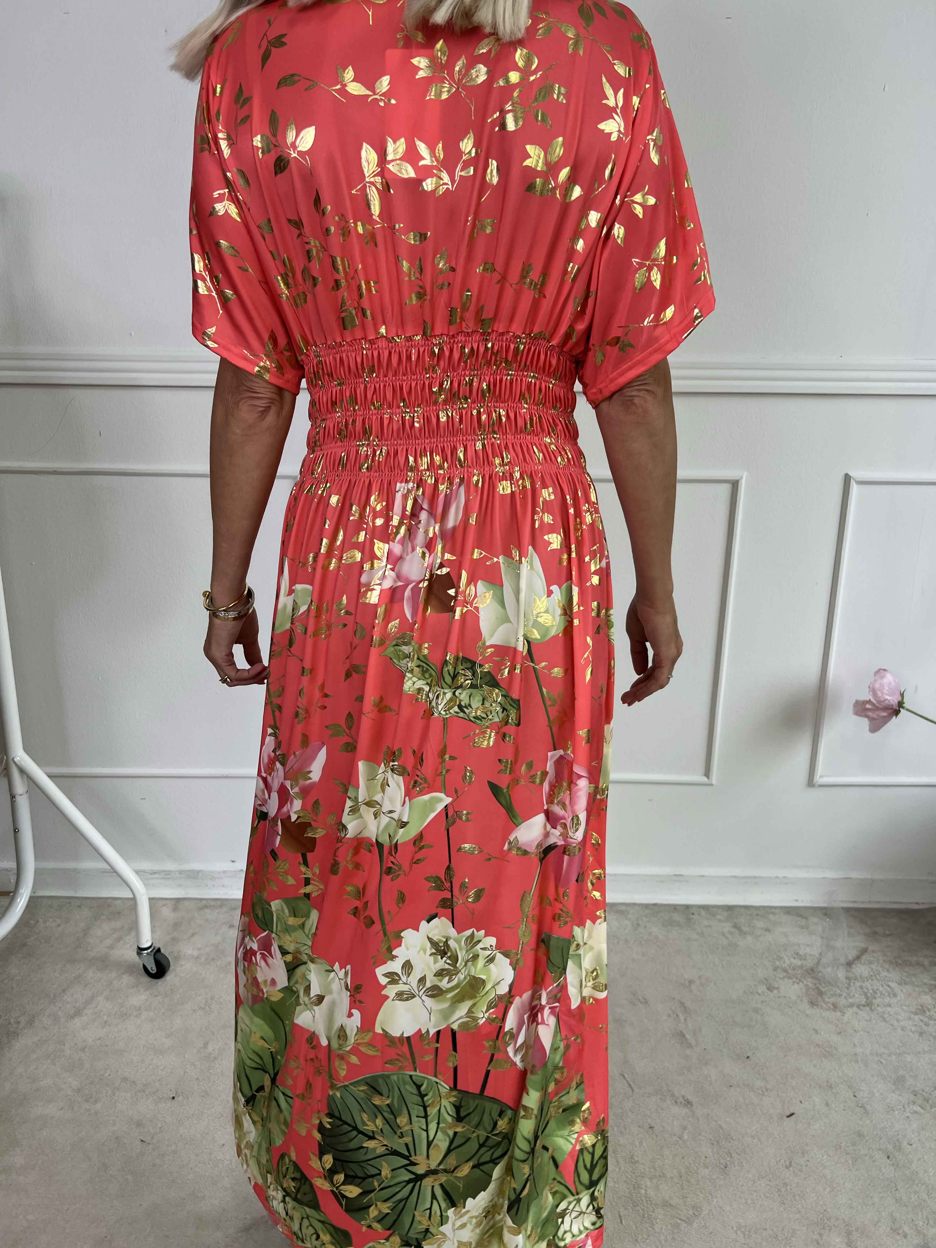 Pams Water Lily Midi - Elastisk klänning i blommigt mönster med guldfärgade blad