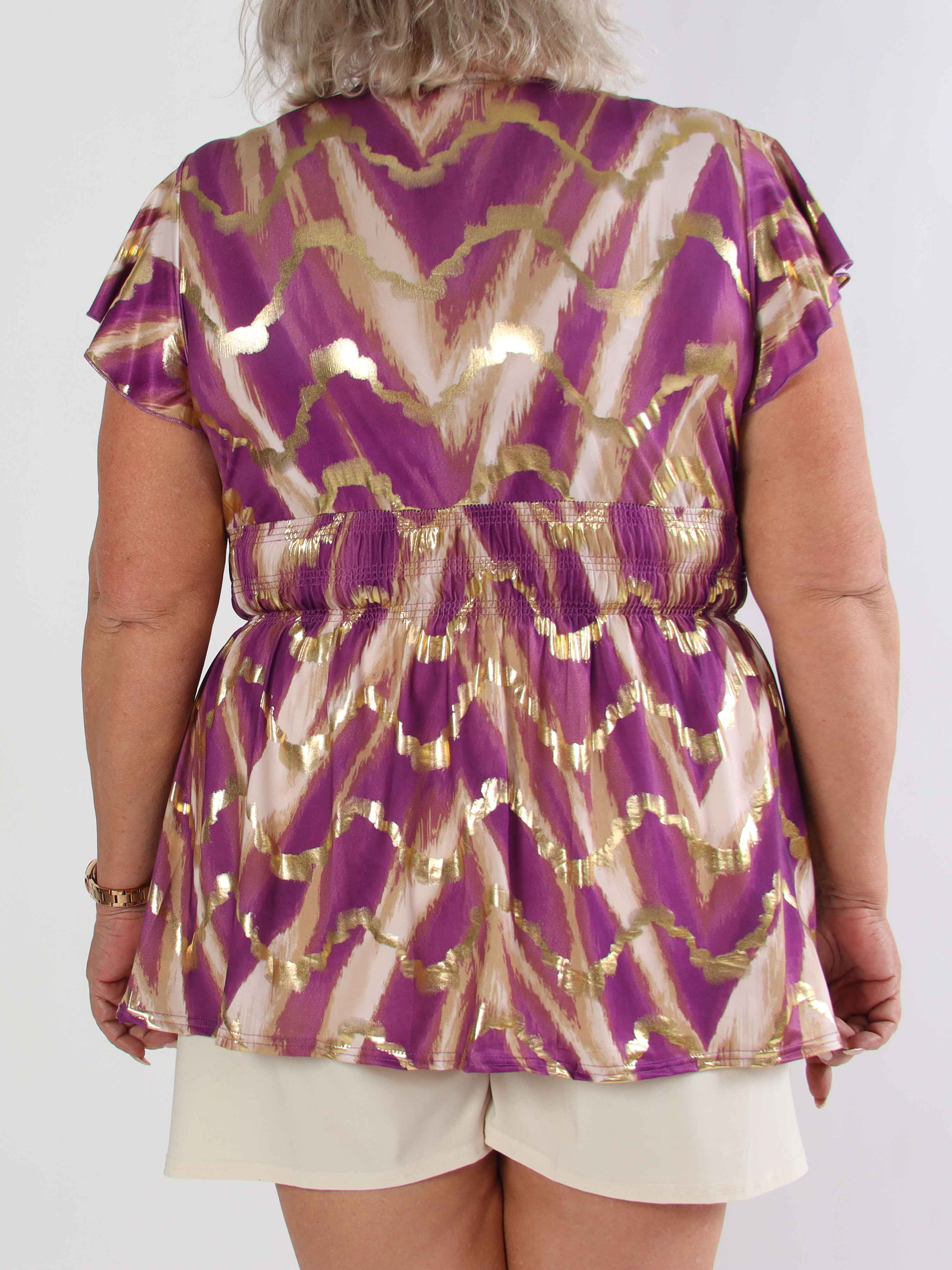 Pams Wave Shirt - Söt plus size tunika i fint mönster med resår