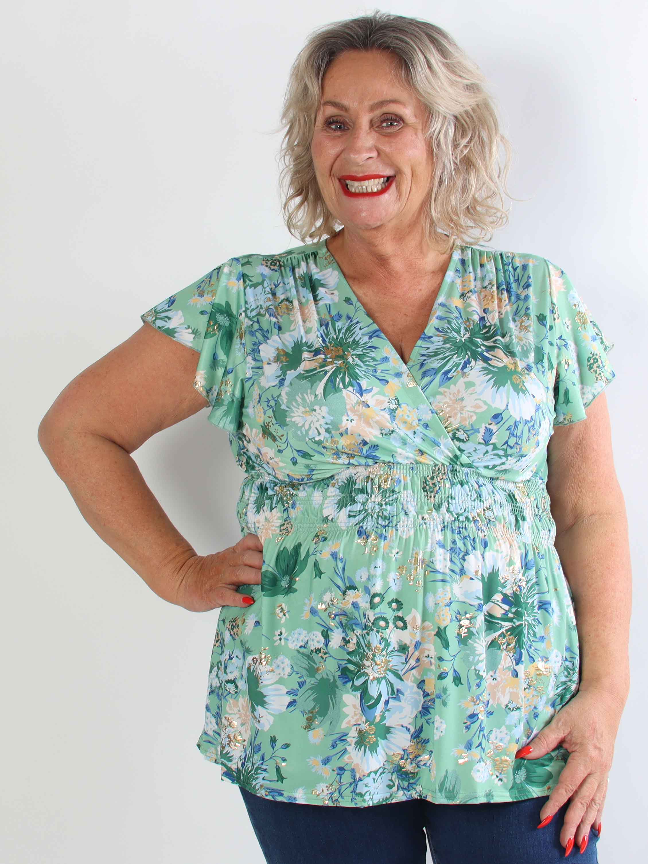 Pams Flower Shirt - Plus size bluse med fine blomster og guld detaljer