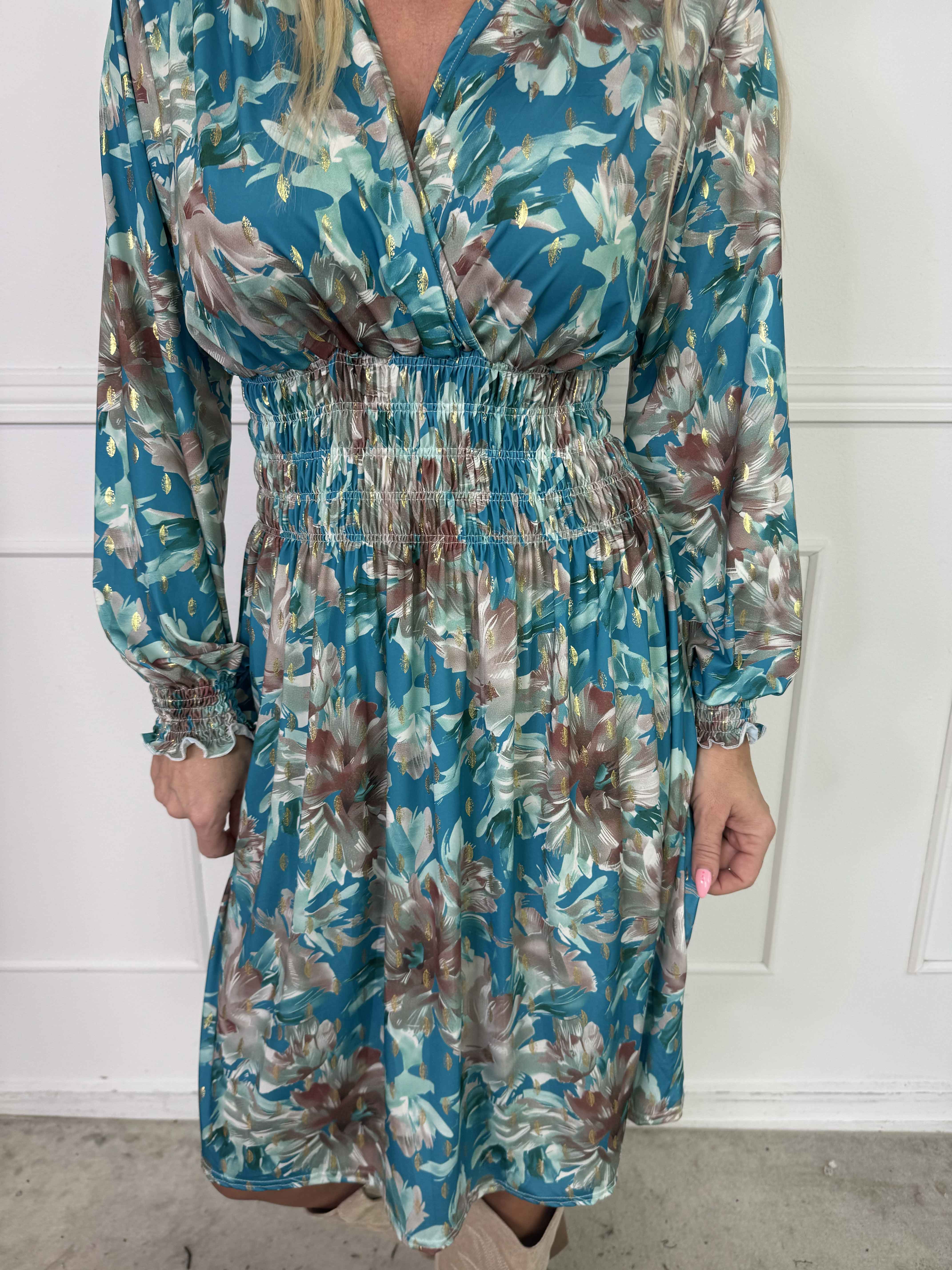 Pams Flora Short L/S - Elastisk kjole i krølfrit stof med lange ærmer