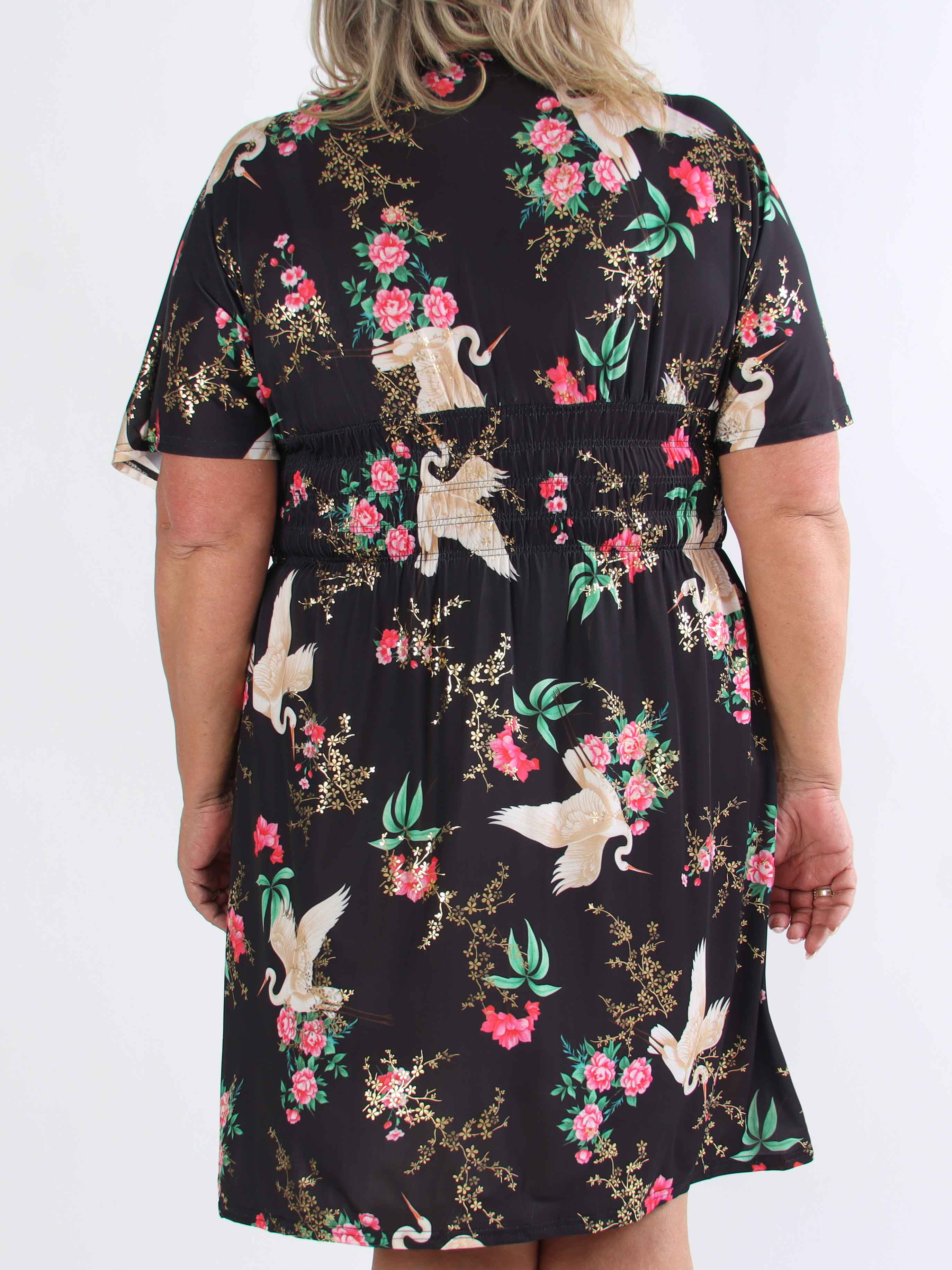 Pams Fly Short - Elastisk plus size-klänning med blommor och fåglar
