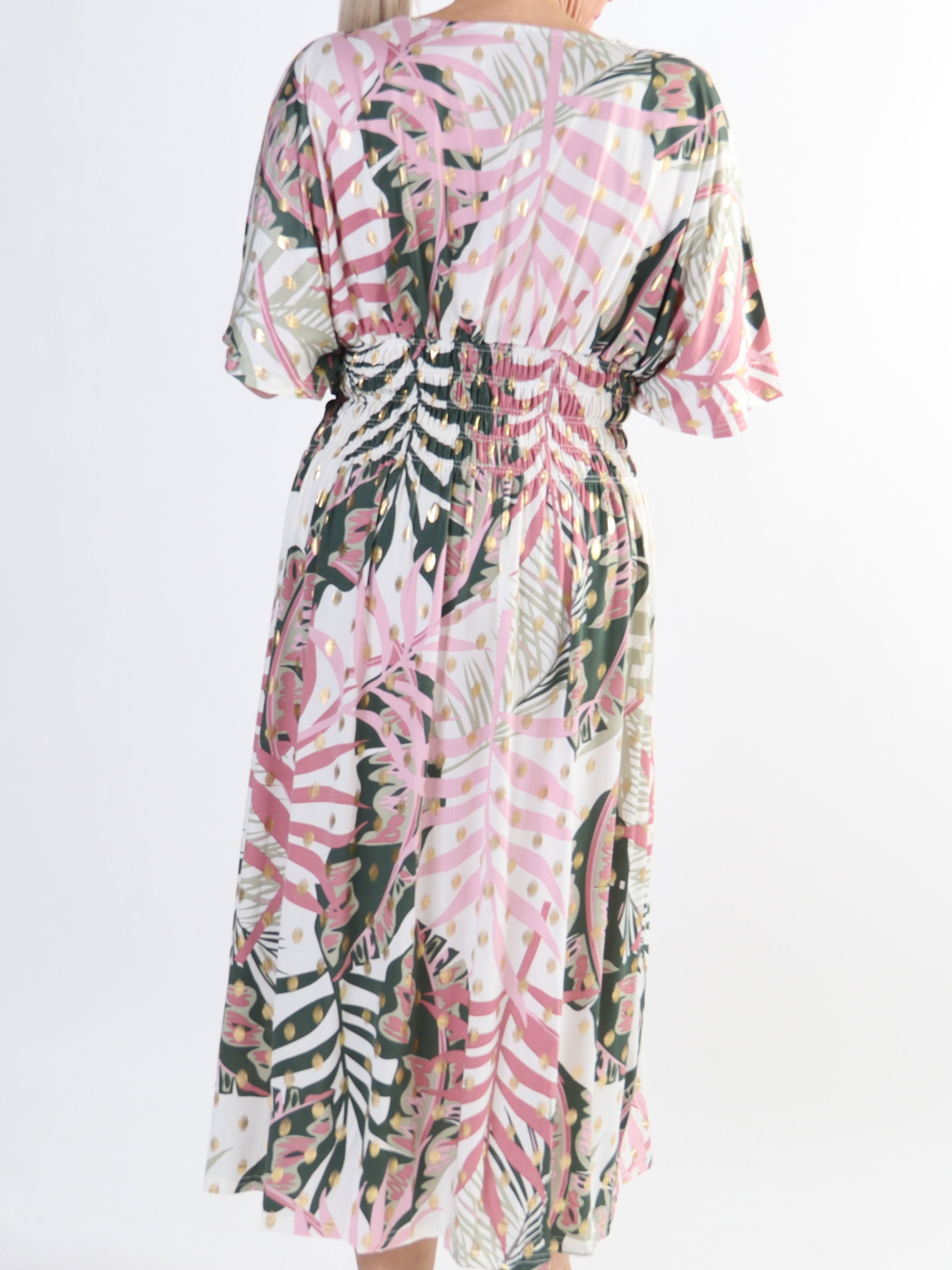 Pams Forest Midi - Resårklänning i skrynkelfritt tyg för stora storlekar