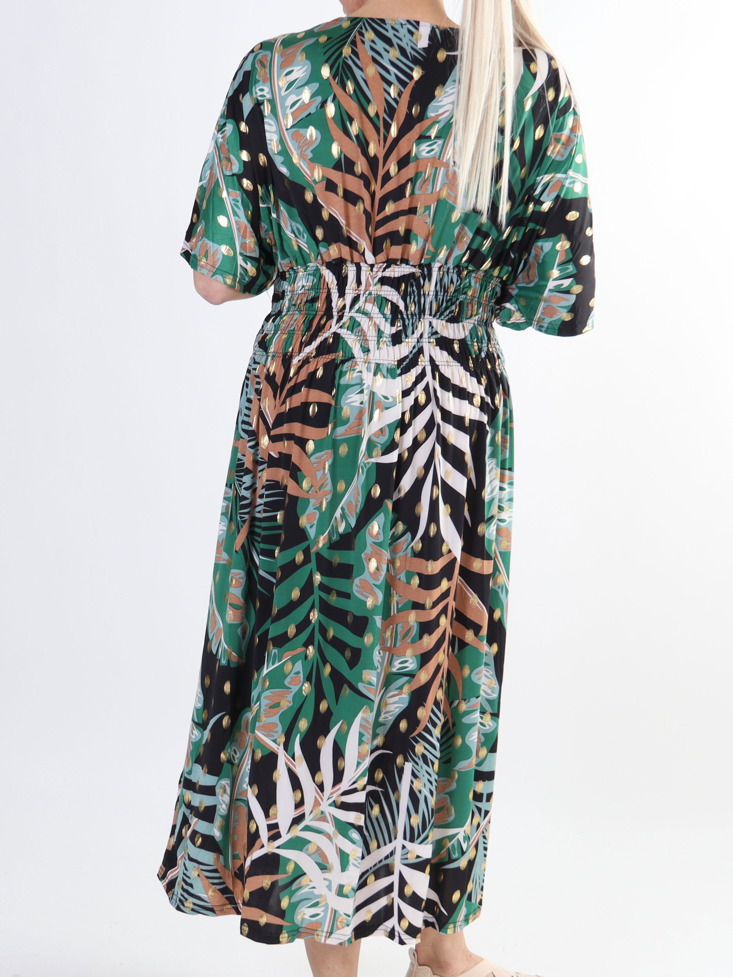 Pams Forest Midi - Resårklänning i skrynkelfritt tyg för stora storlekar