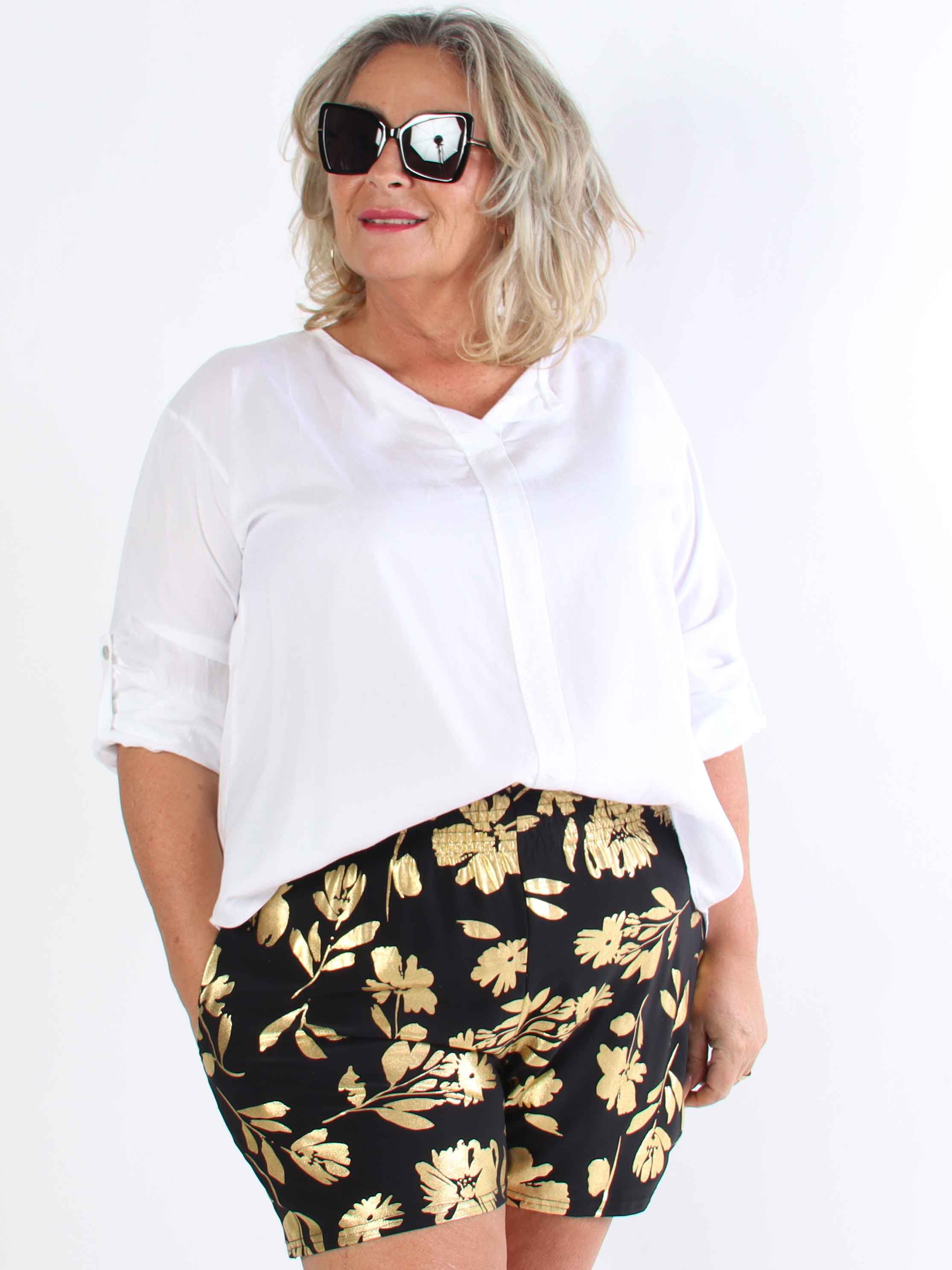 Pams Gold Flower Shorts - Elastiska shorts i plusstorlek med guldblad
