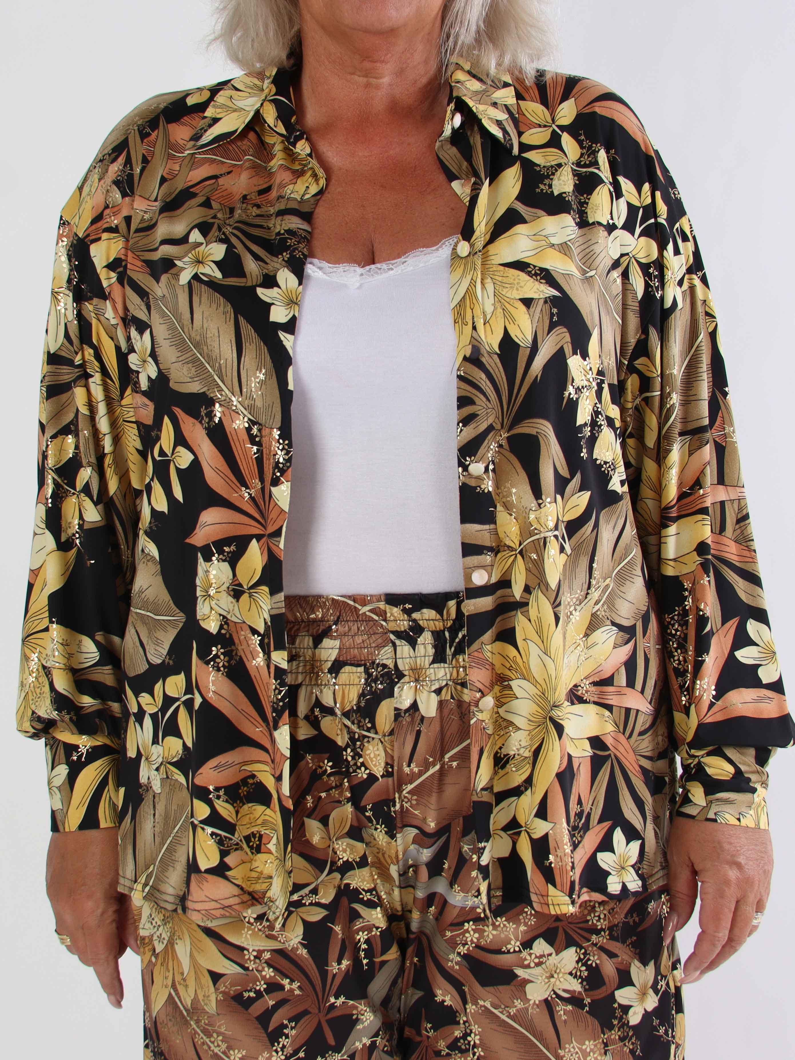 Pamy - Plus size skjorta i stretchigt blommigt tyg