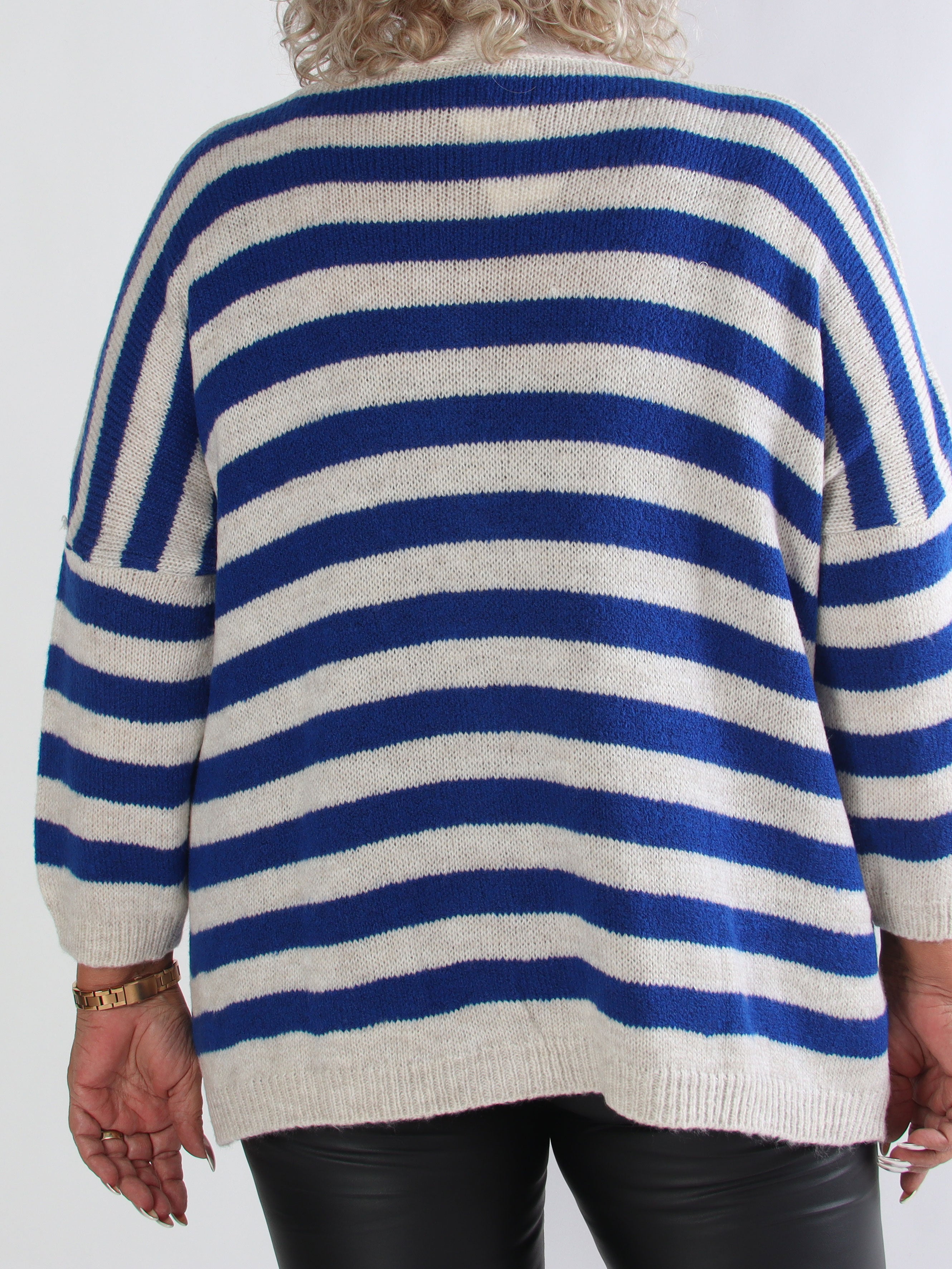 Parker - Randig stickad plus size kofta med stora guldknappar