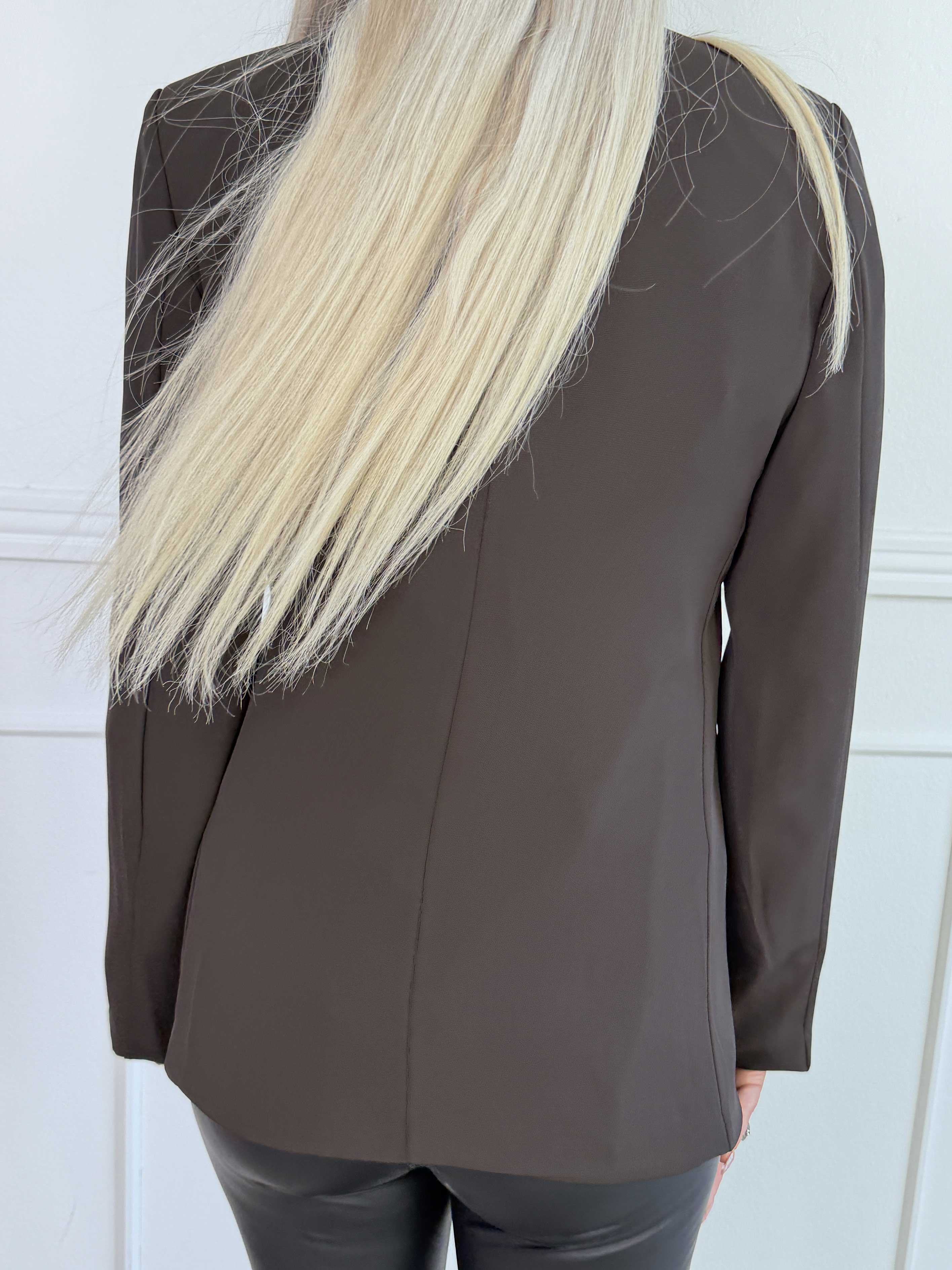 Pernille - Elegant blazer med bindebånd i siden