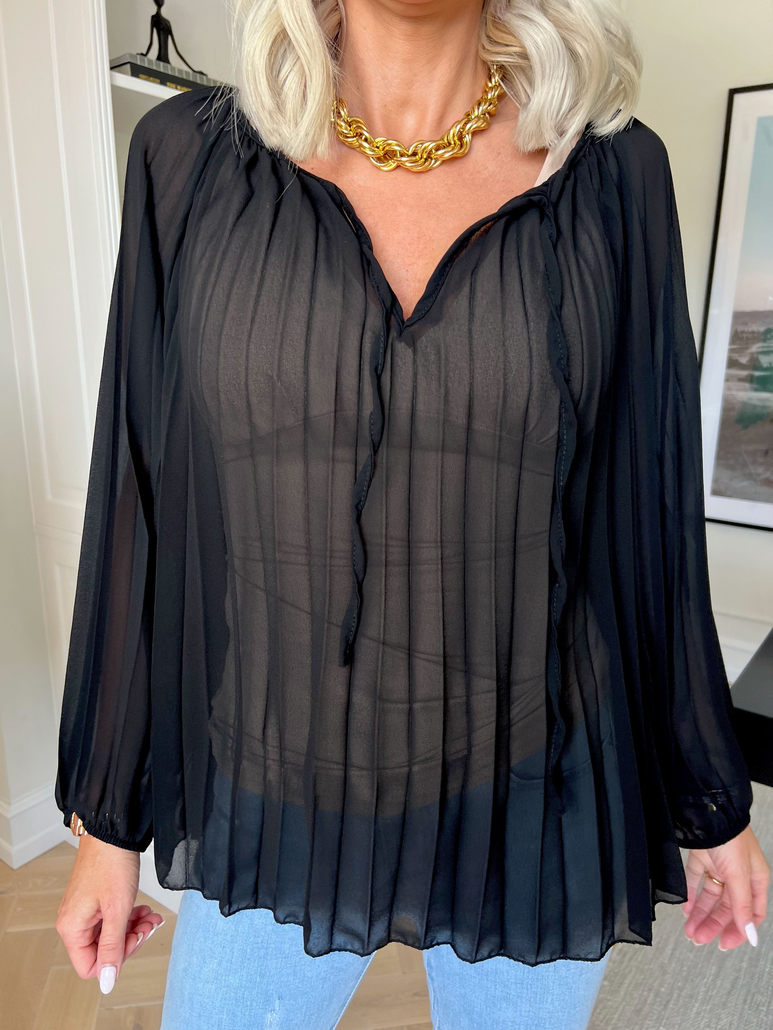 Philippa Shirt - Sød plisseret tunika i semi-transparent chiffon